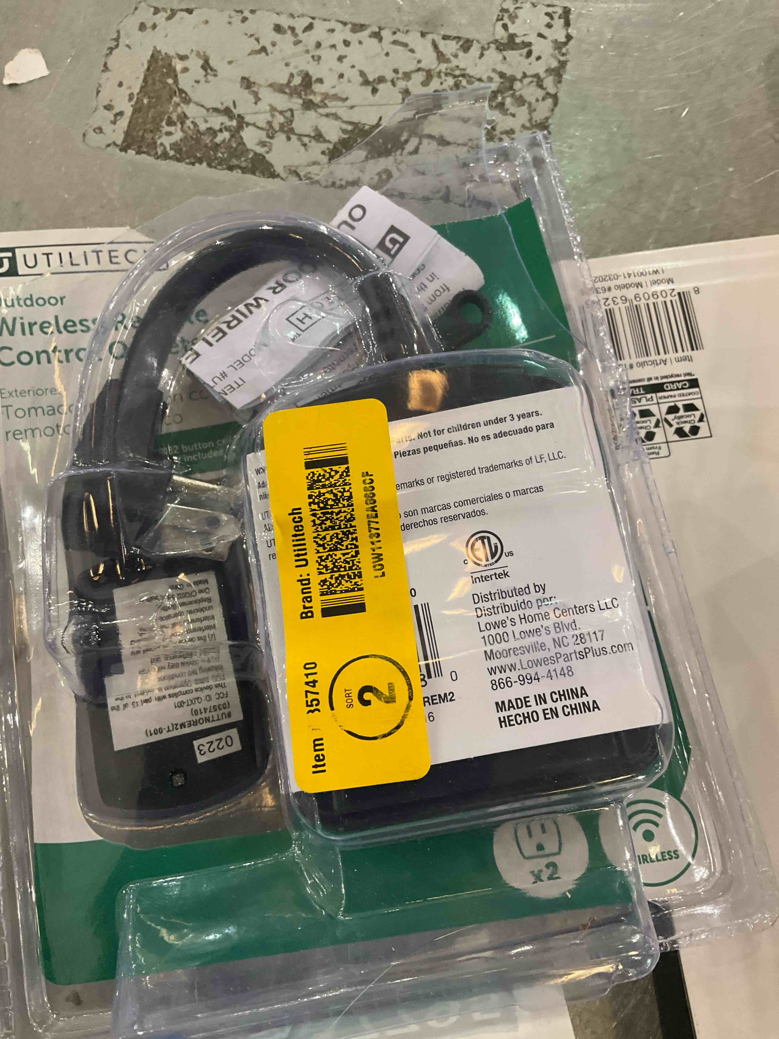 https://s3.amazonaws.com/lotting-images-prod/bidfta/BRN2257795_1740599753899.jpeg