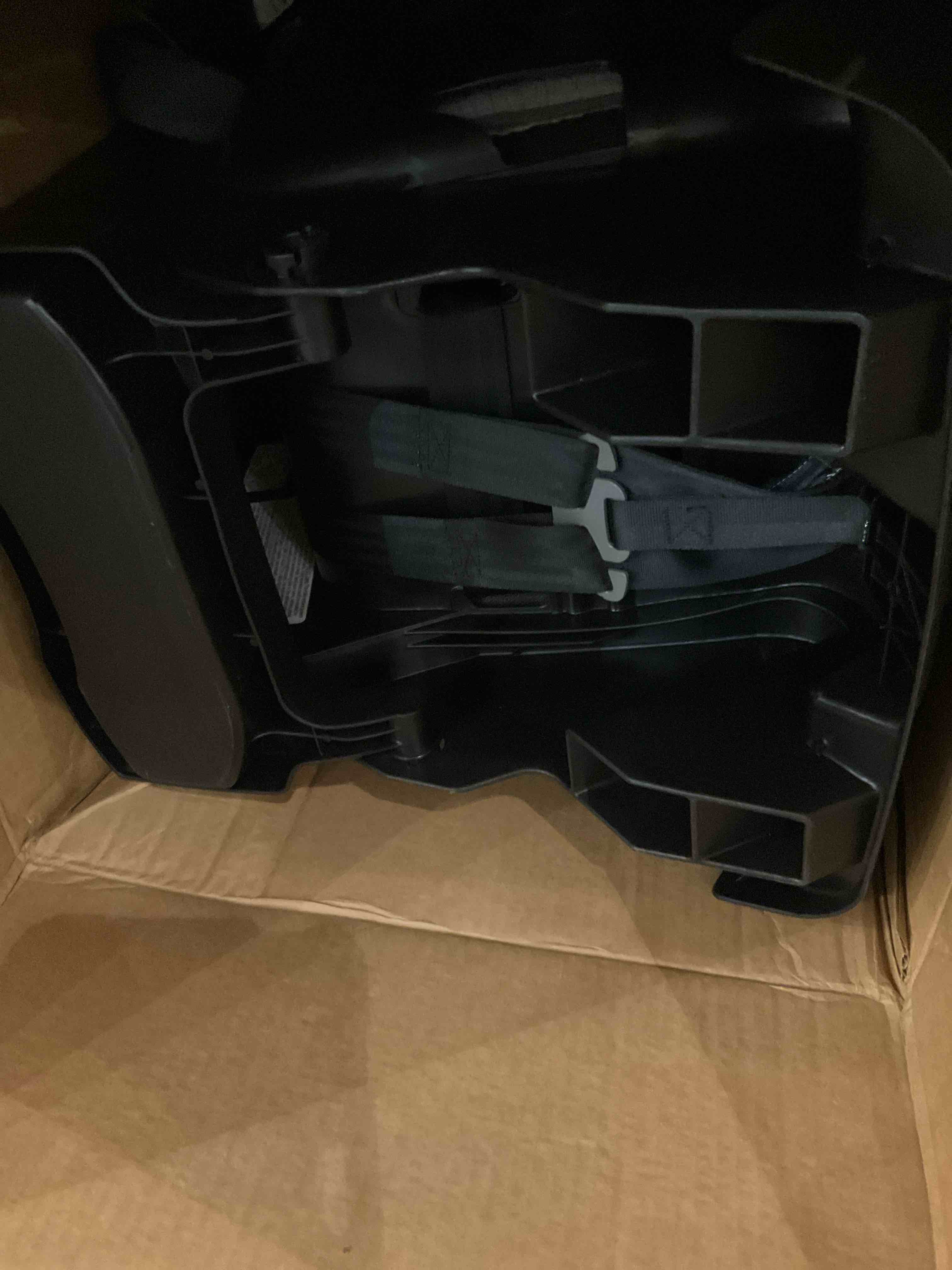https://s3.amazonaws.com/lotting-images-prod/bidfta/BRN2258567_1741106278991.jpeg