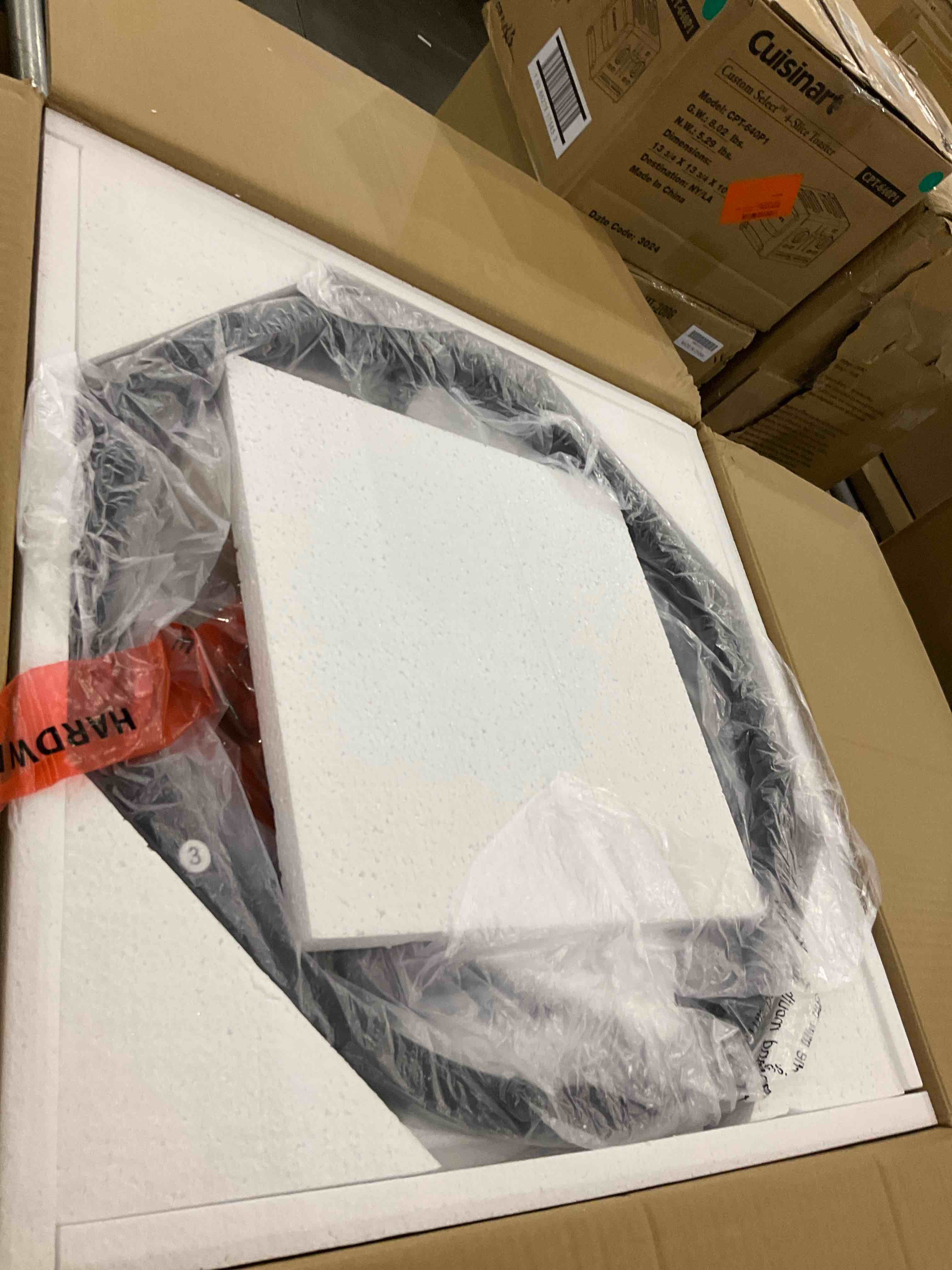 https://s3.amazonaws.com/lotting-images-prod/bidfta/BRN2258747_1741180218516.jpeg