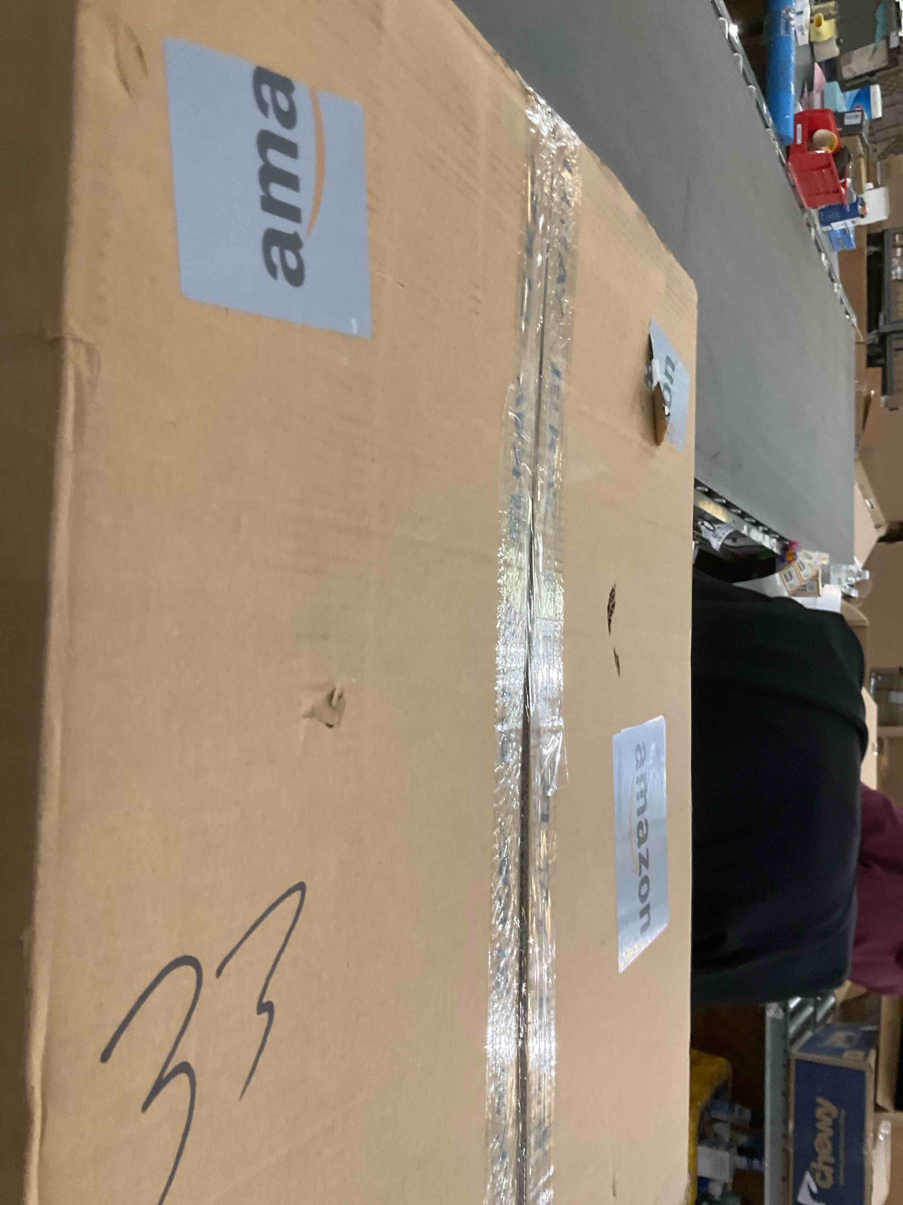 https://s3.amazonaws.com/lotting-images-prod/bidfta/BRN2260910_1740765694112.jpeg