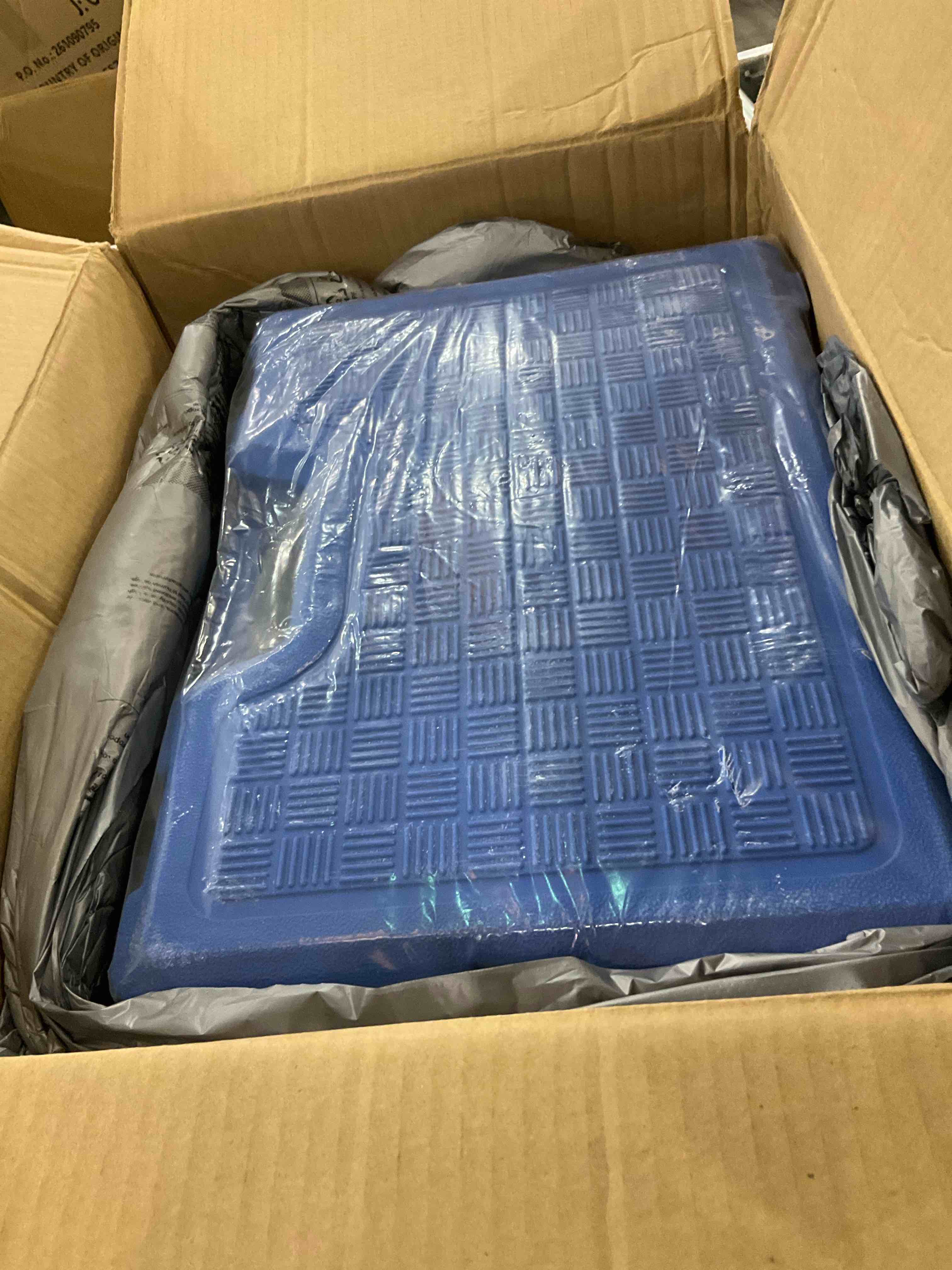 https://s3.amazonaws.com/lotting-images-prod/bidfta/BRN2263087_1740408501891.jpeg