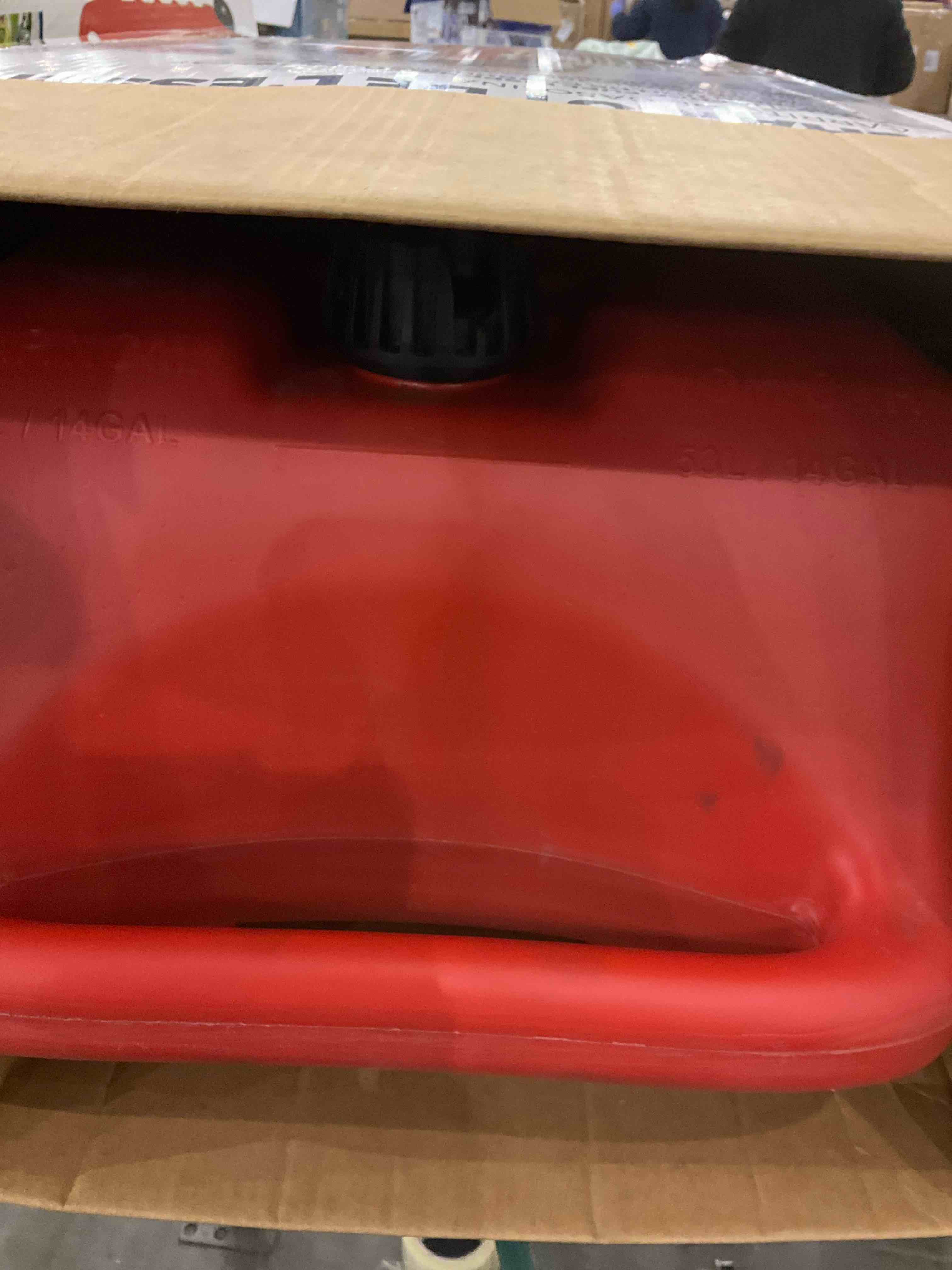 Scepter Flo N  Go Duramax 14 Gallon Gas Fuel Container Caddy & Pump  Red