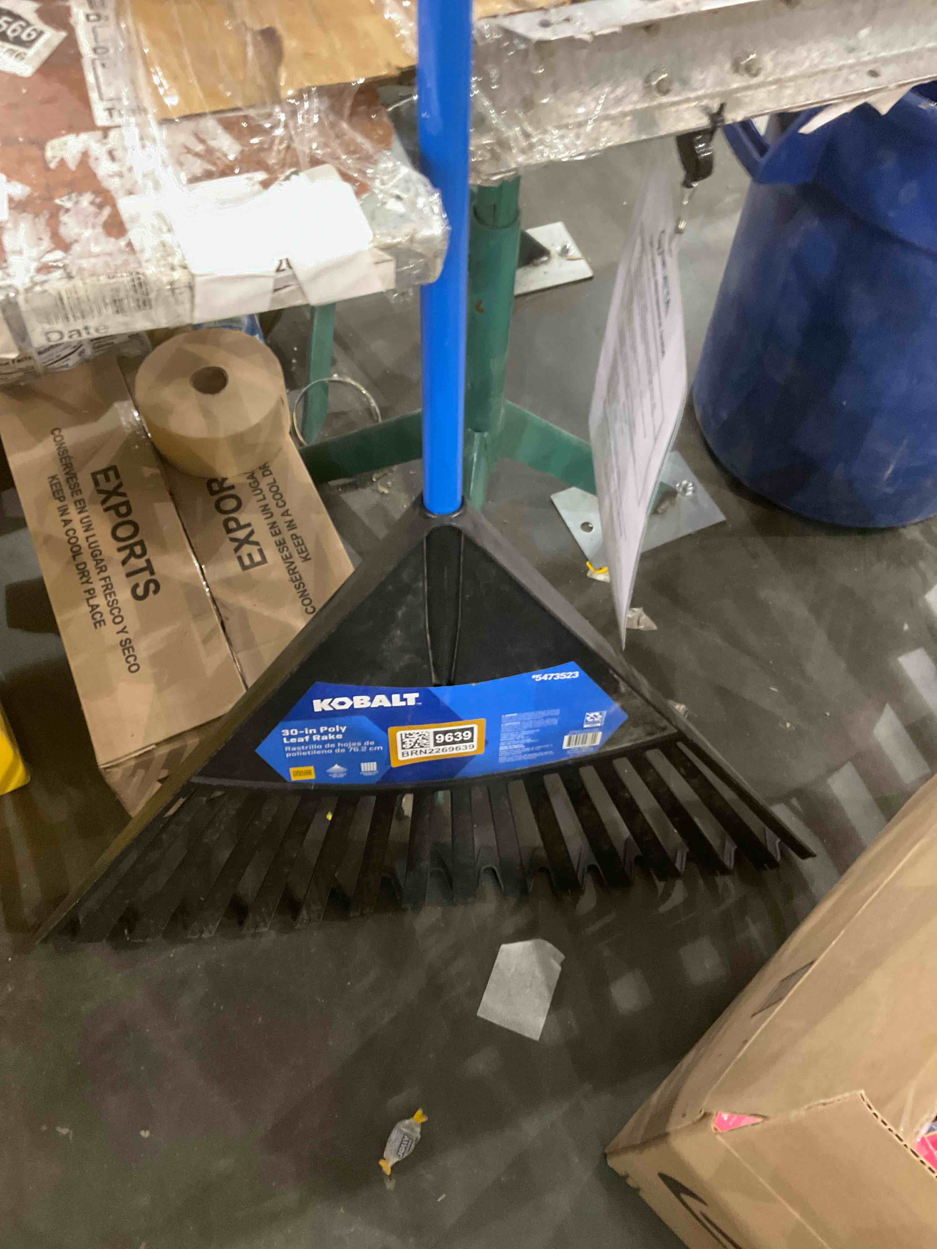 Adjustable Metal Leaf Rake Long Handle, Garden Rakes for Lawns Heavy ...