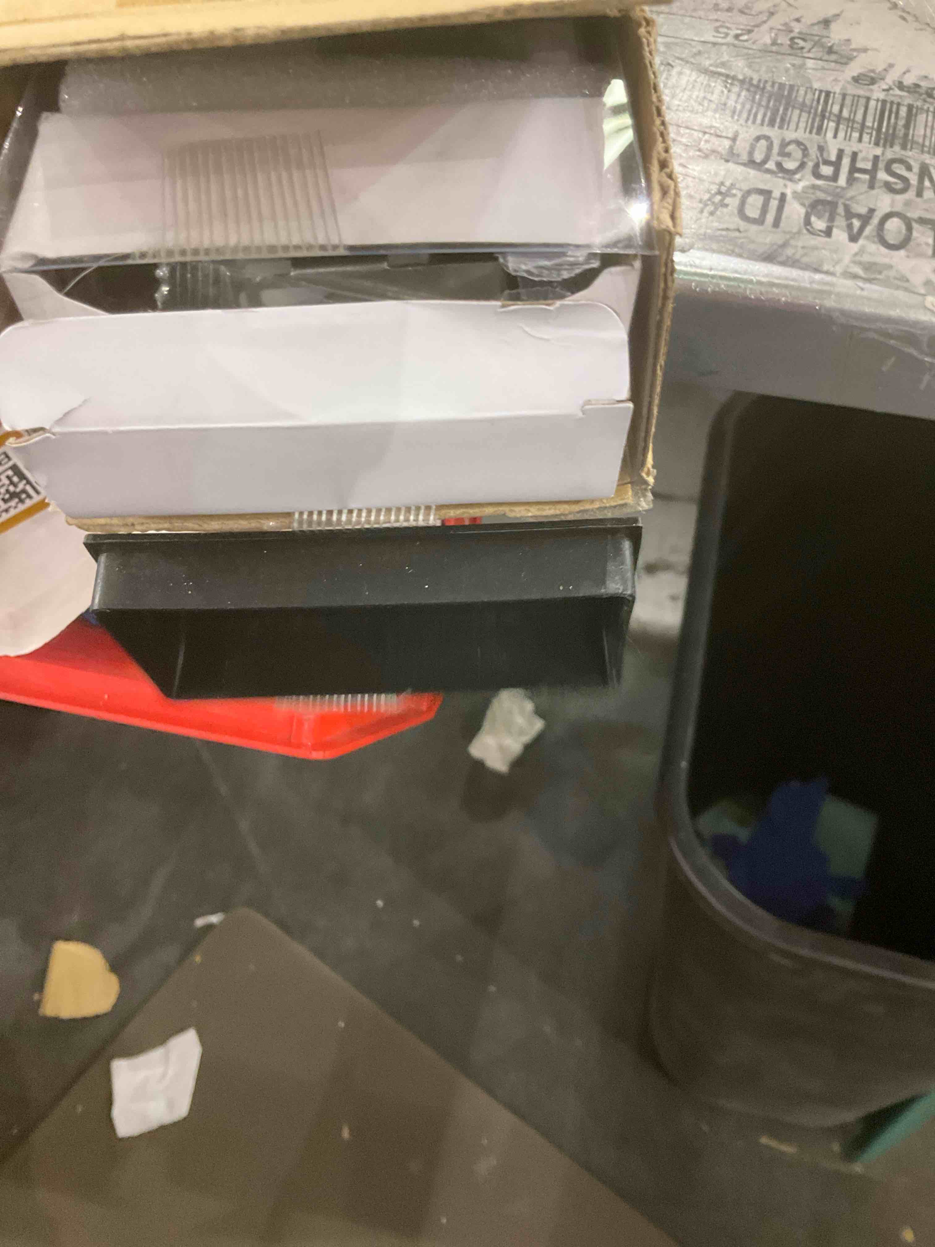 https://s3.amazonaws.com/lotting-images-prod/bidfta/BRN2269993_1741181872201.jpeg