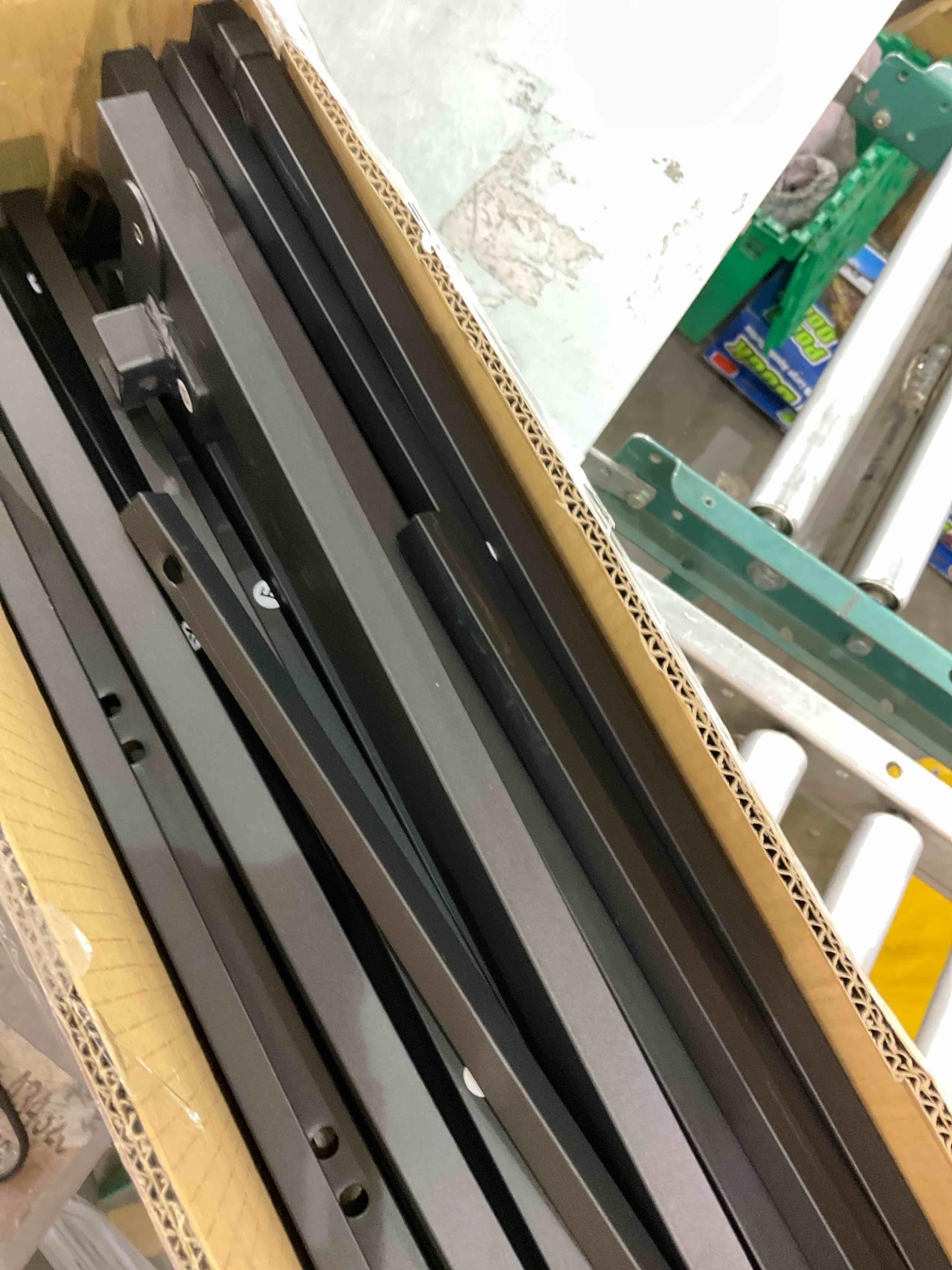 metal bed 