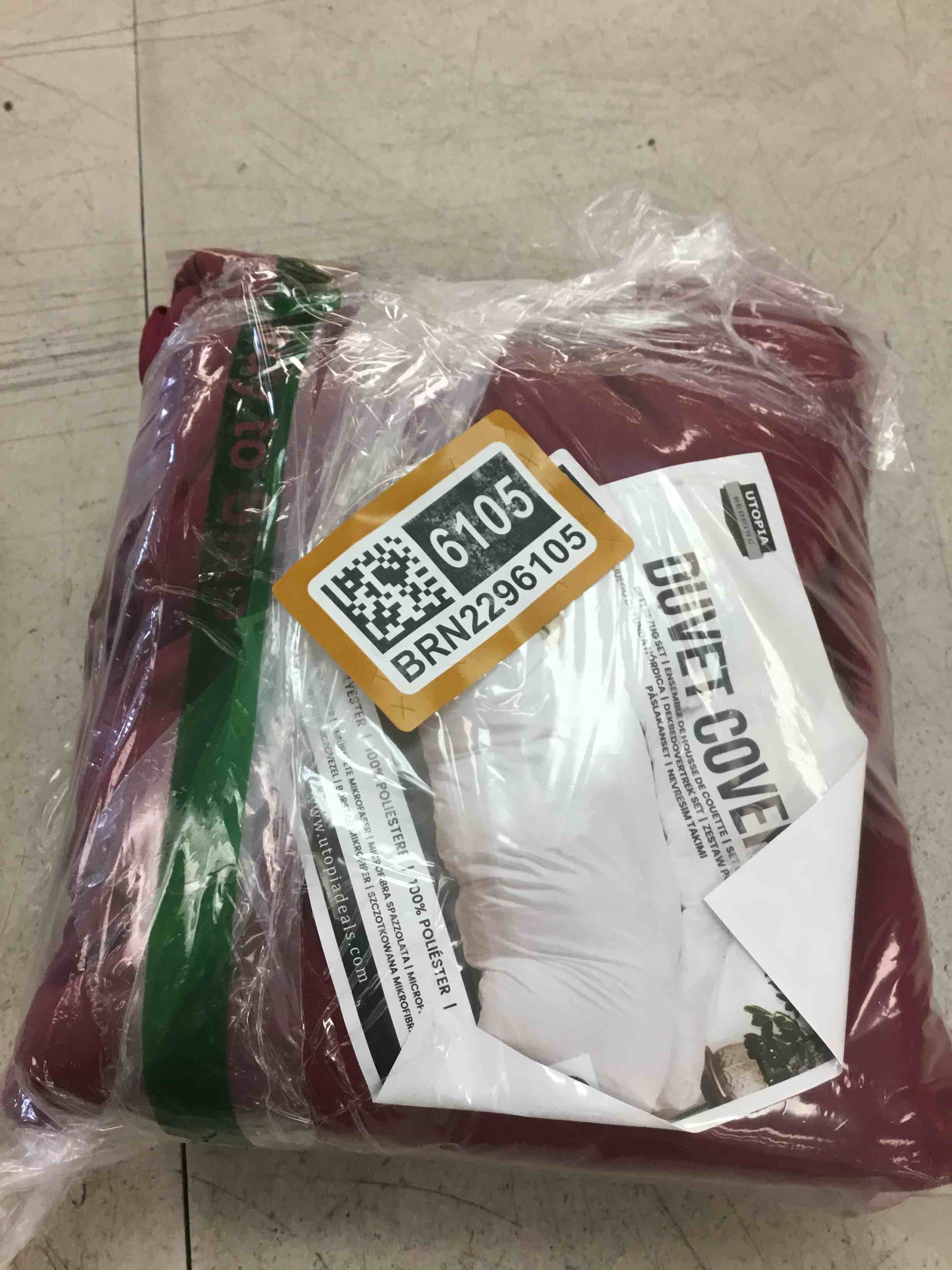 Condition photo showing New/Like New for ( unknown sizes) duvet cover 3 pc cotton like polyester with zipper closure, burgundy | extra soft and breathable, wrinkle & fade resistant, includes duvet cover and 2 pillow shams, comforter