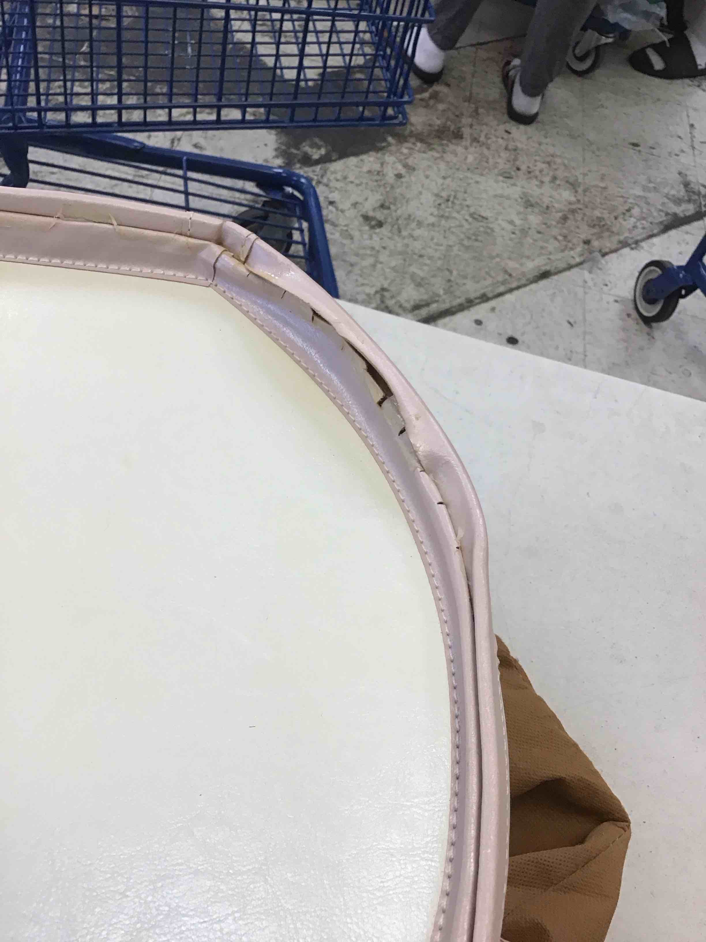 Condition photo showing As Is for ( with broken part ) cotrunkage small floral round hat box vintage luggage cosmetic case (d.12, cream white) cream white d.12"
