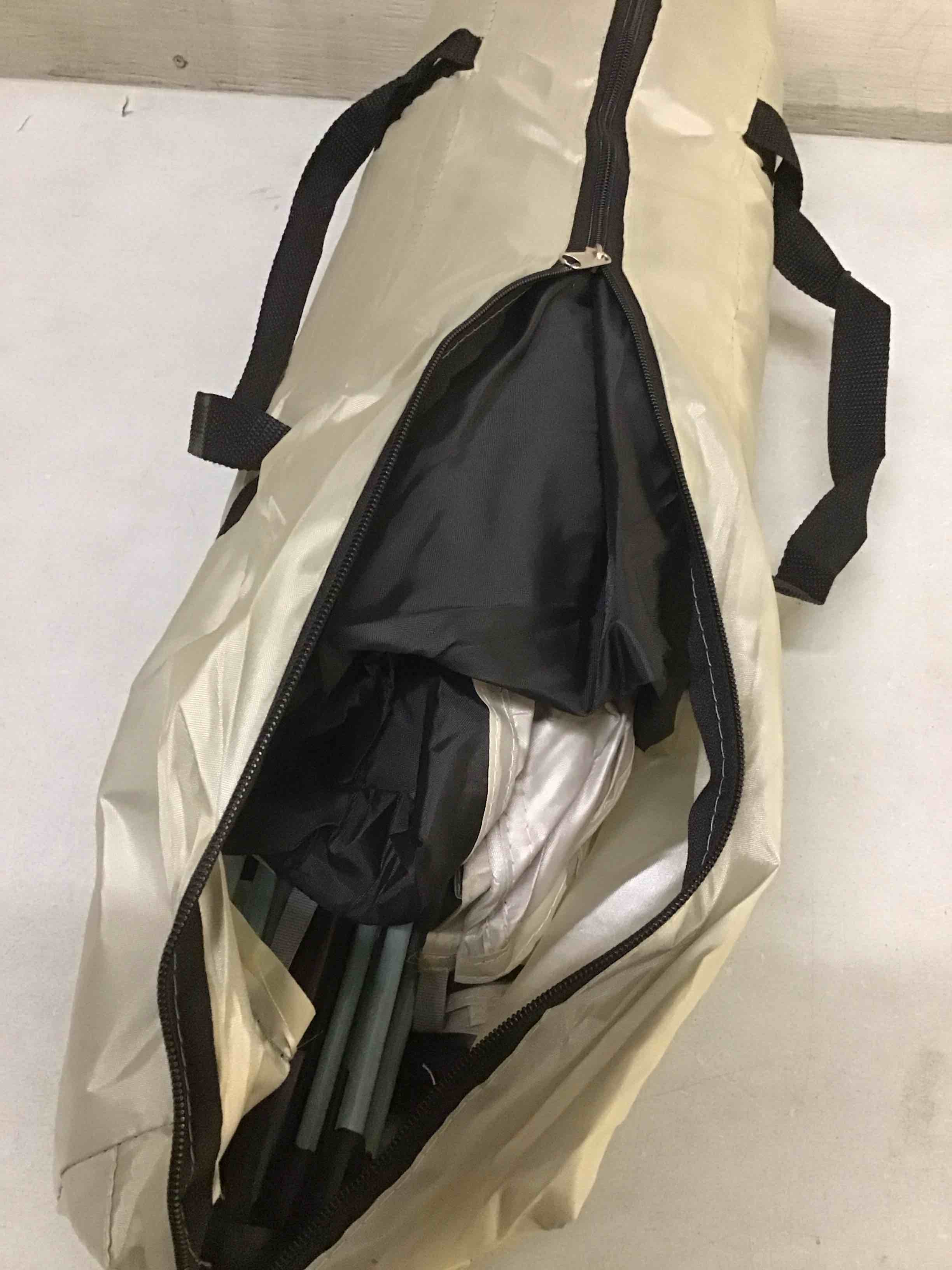 Condition photo showing Good Condition for pop up tent