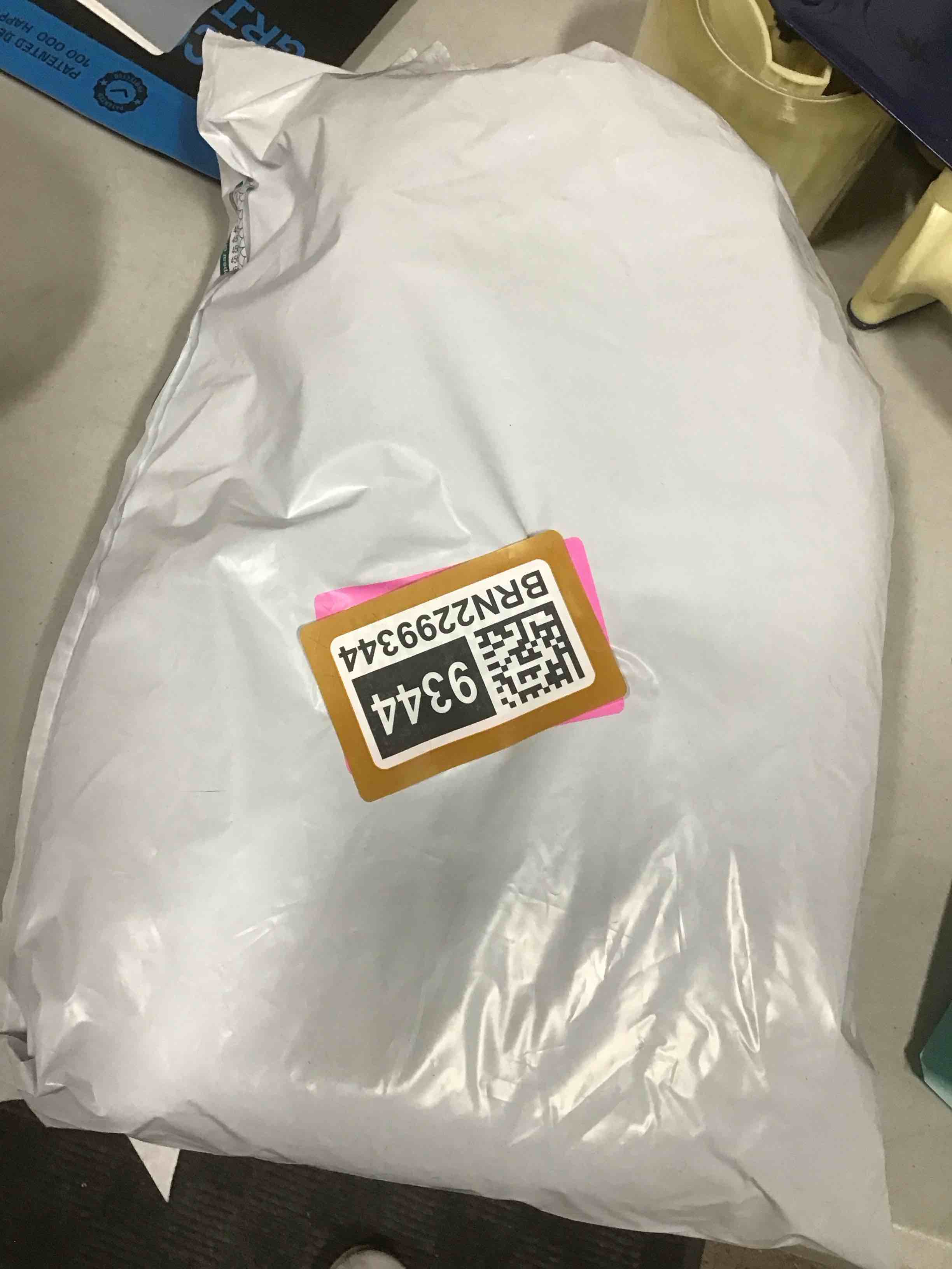 https://s3.amazonaws.com/lotting-images-prod/bidfta/BRN2299344_1760969225419.jpeg