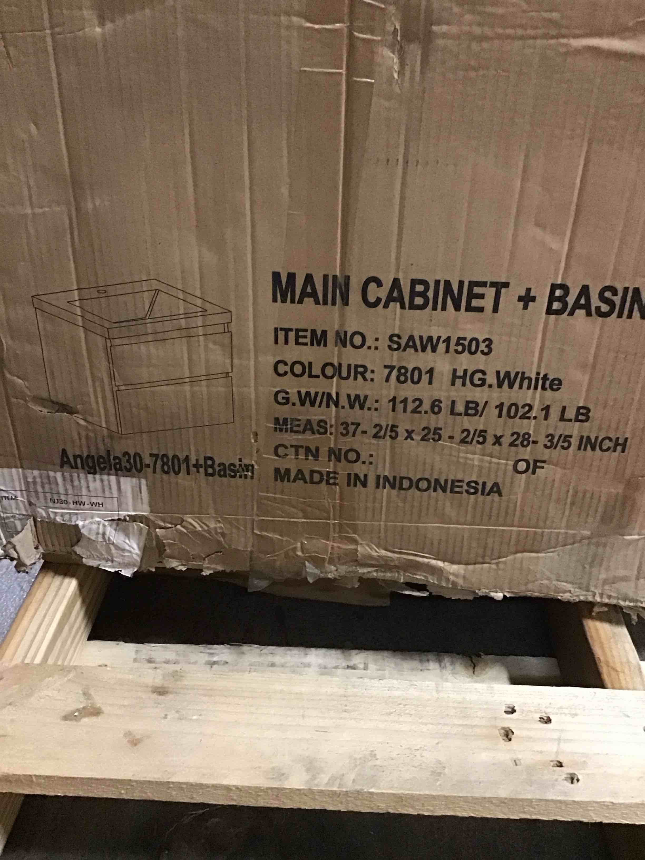 Condition photo showing Good Condition for main cabinet with basin