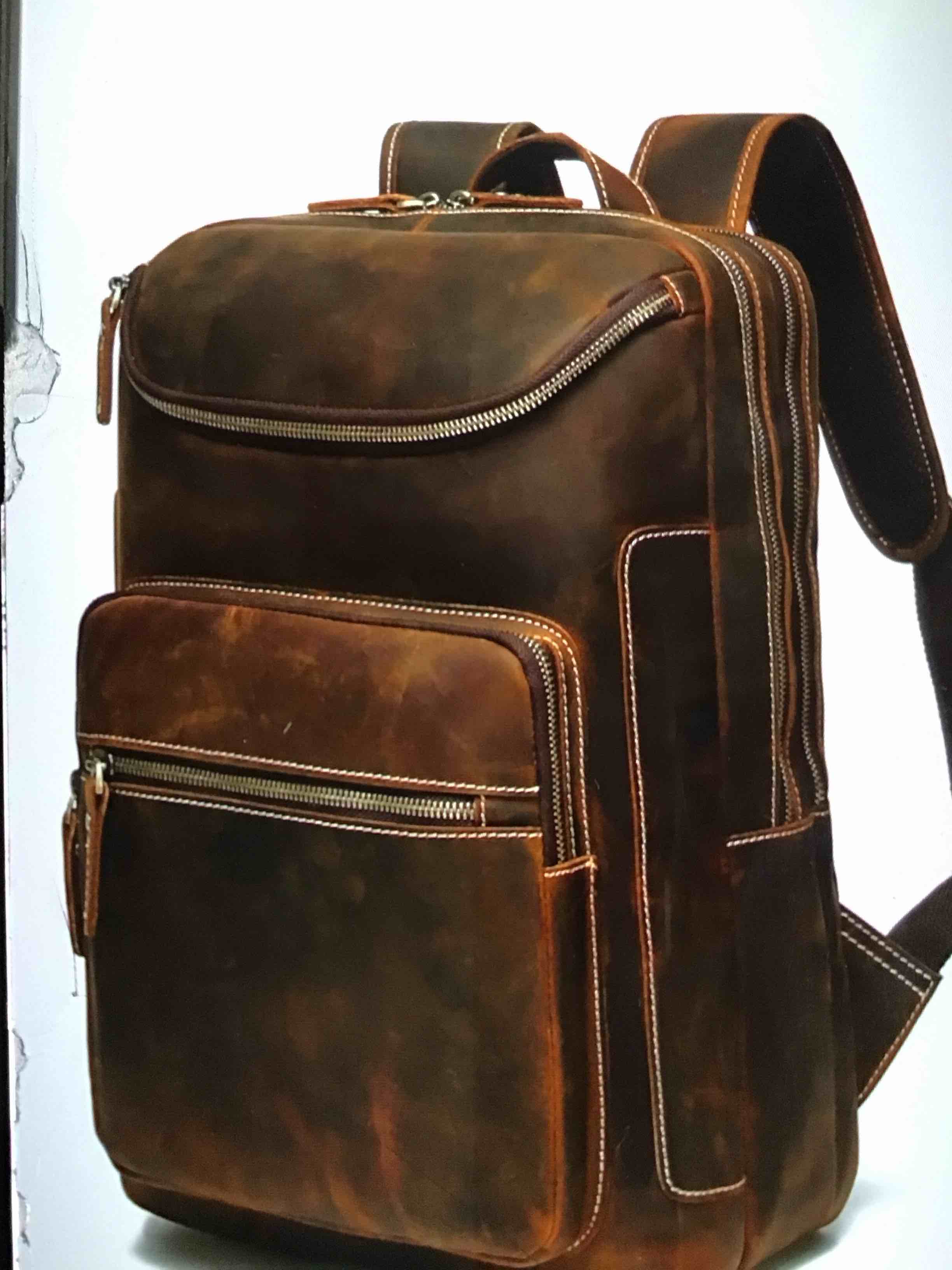 Condition photo showing New/Like New for lannsyne 16” laptop backpack