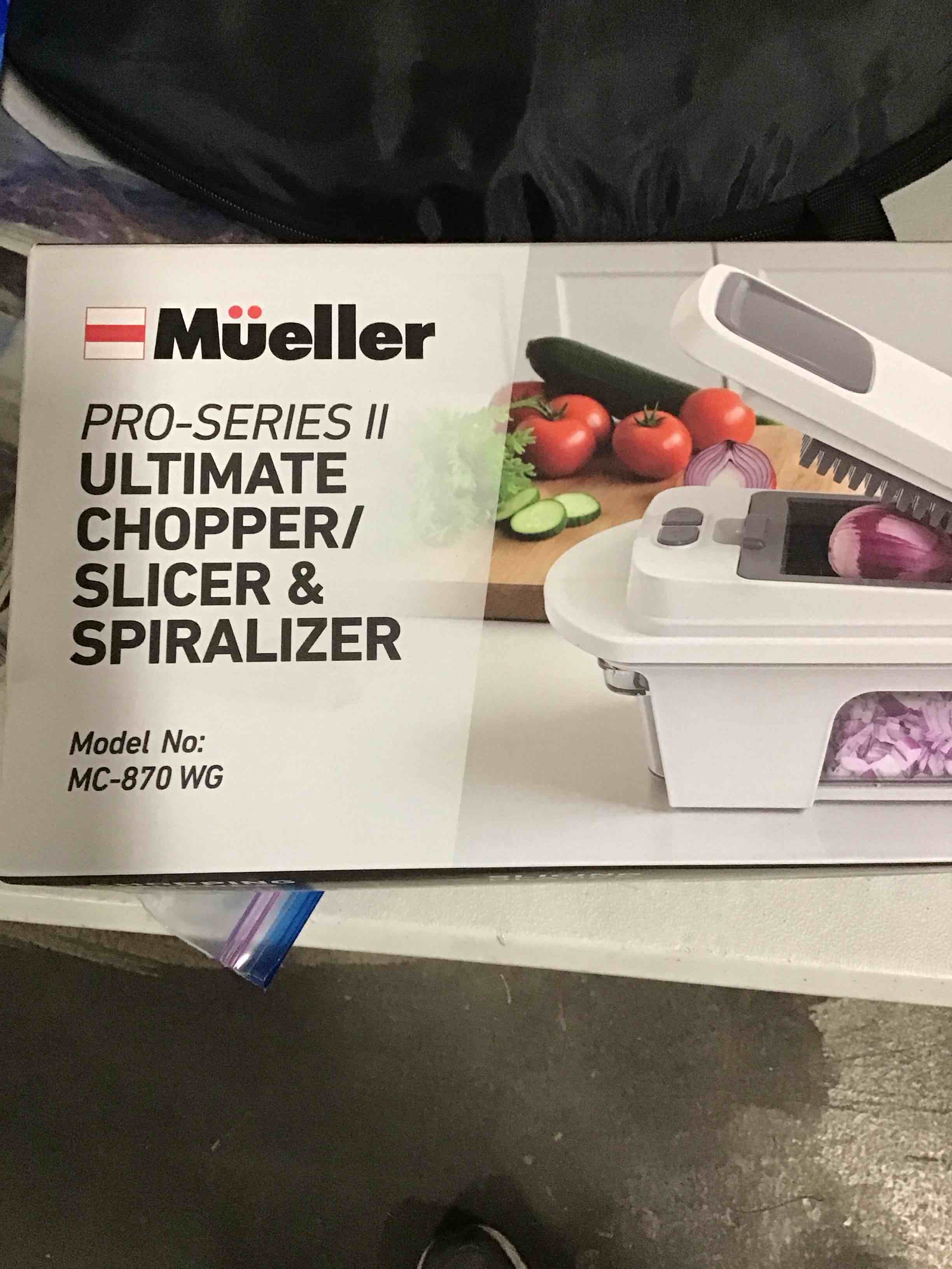 Condition photo showing Good Condition for mueller pro series ultimate chopper slicer