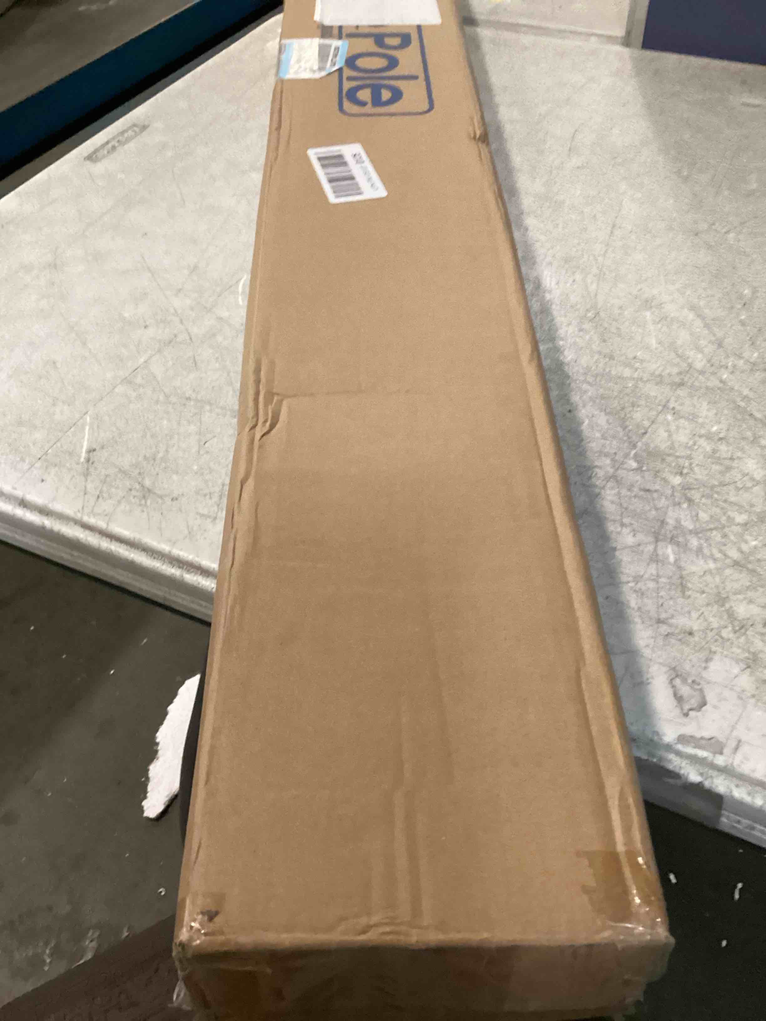 https://s3.amazonaws.com/lotting-images-prod/bidfta/BRN2304037_1741279534815.jpeg