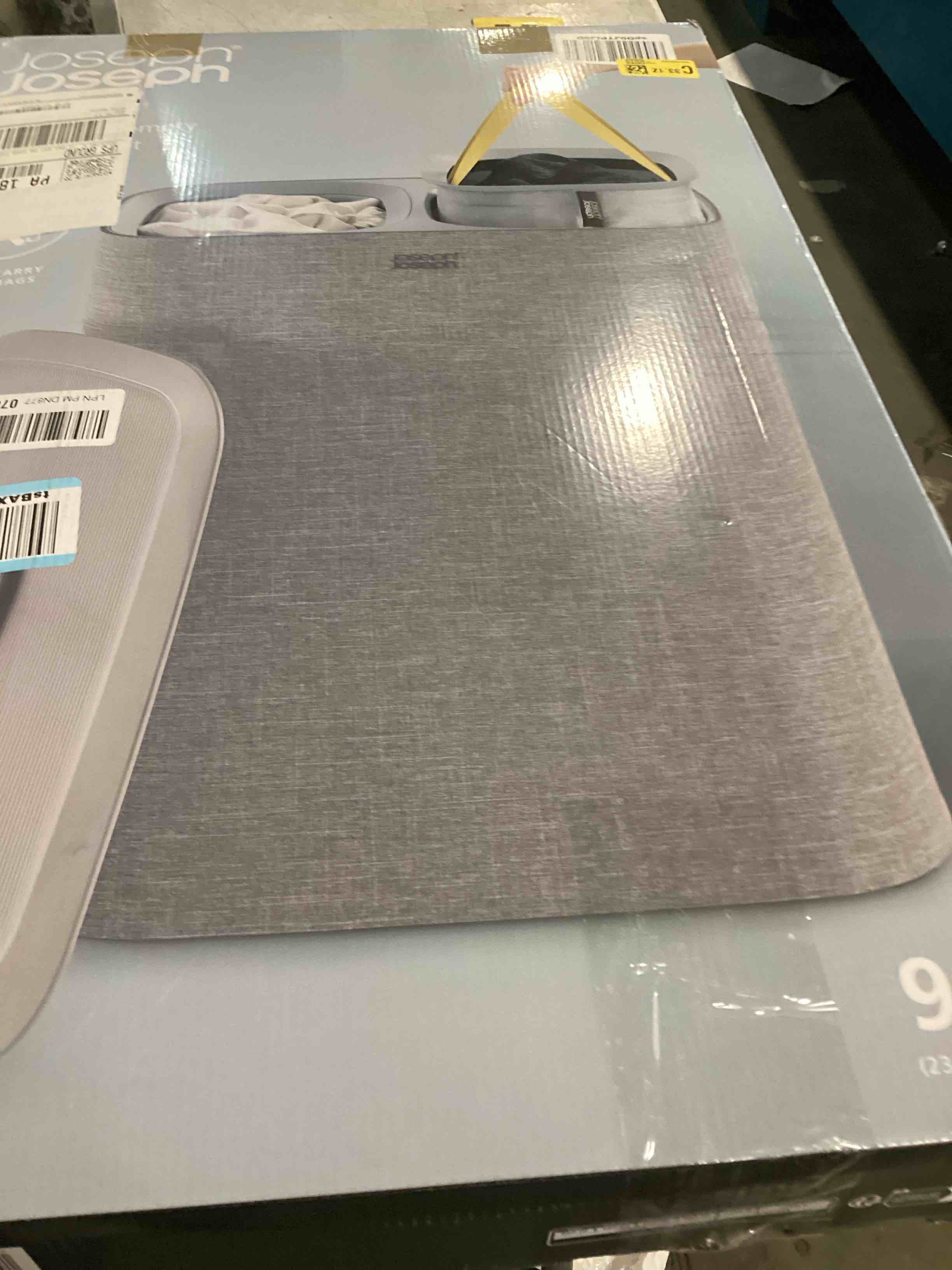 https://s3.amazonaws.com/lotting-images-prod/bidfta/BRN2304647_1741708133284.jpeg