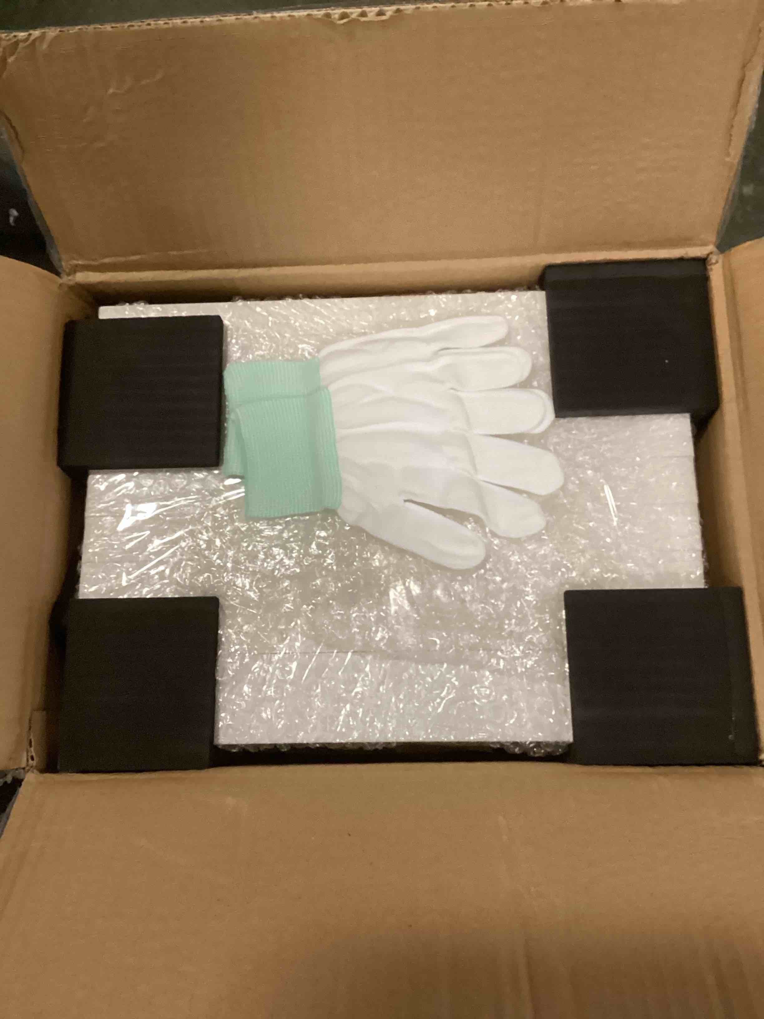 https://s3.amazonaws.com/lotting-images-prod/bidfta/BRN2305766_1739810127138.jpeg