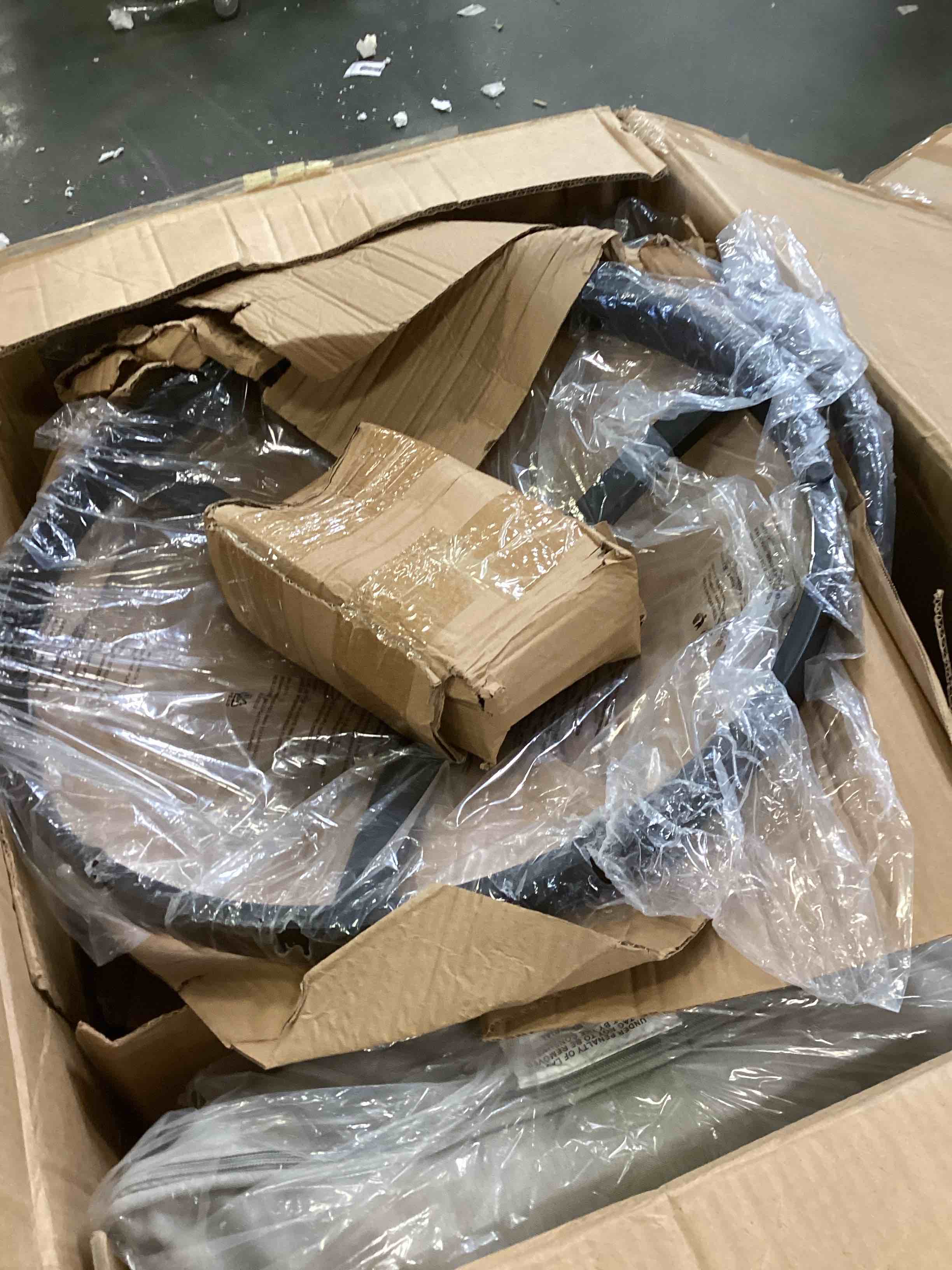 https://s3.amazonaws.com/lotting-images-prod/bidfta/BRN2308511_1742840755037.jpeg