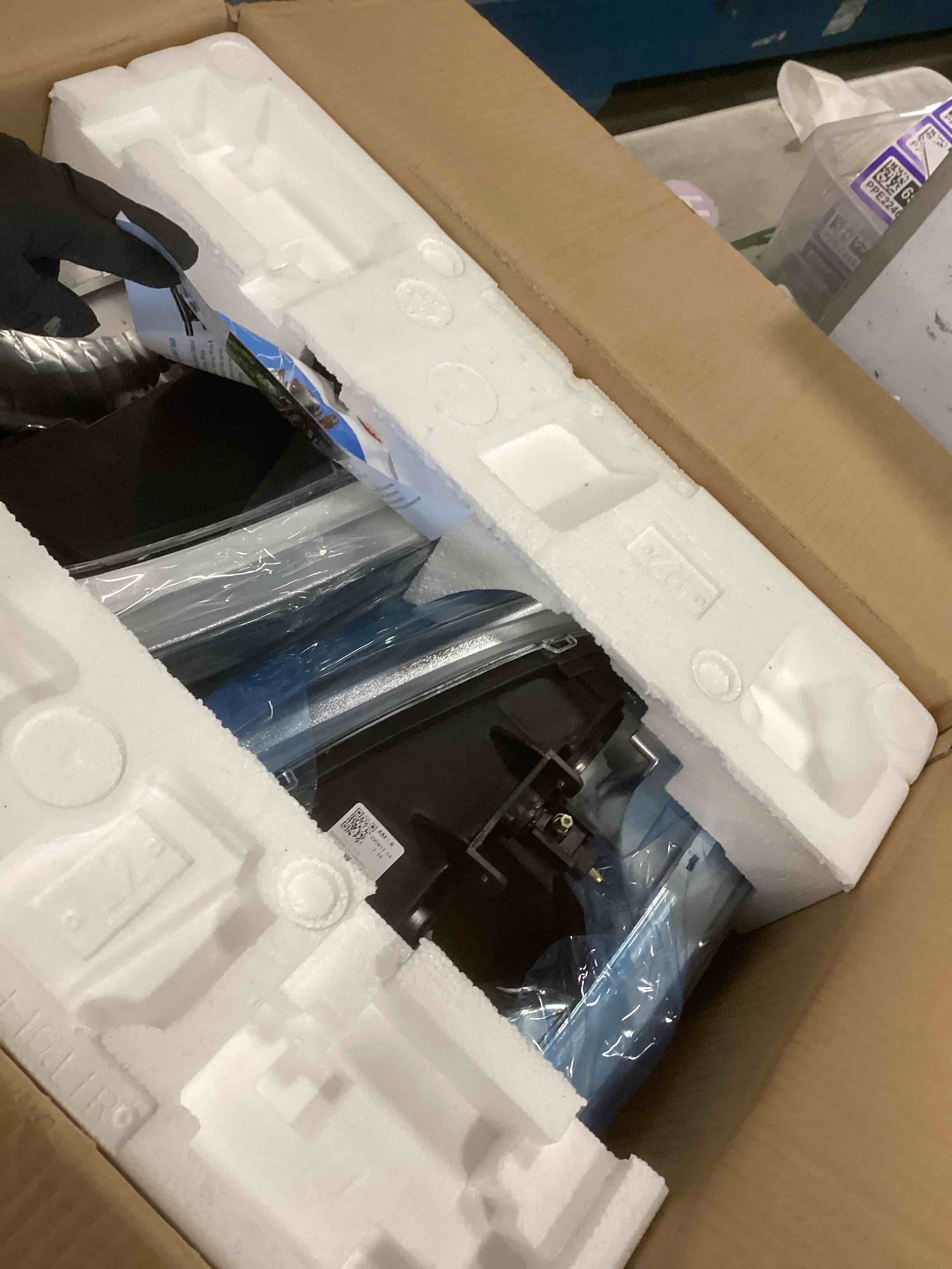 Nilight Headlight Assembly for 2003 2004 2005 2006 Chevy Silverado Avalanche 1500 1500HD 2500 2500HD 3500 Chevrolet Pickup Replacement Headlamp Housing Bumper Lamp Set, 2 Years Warranty Chrome Housing+ Clear Reflector