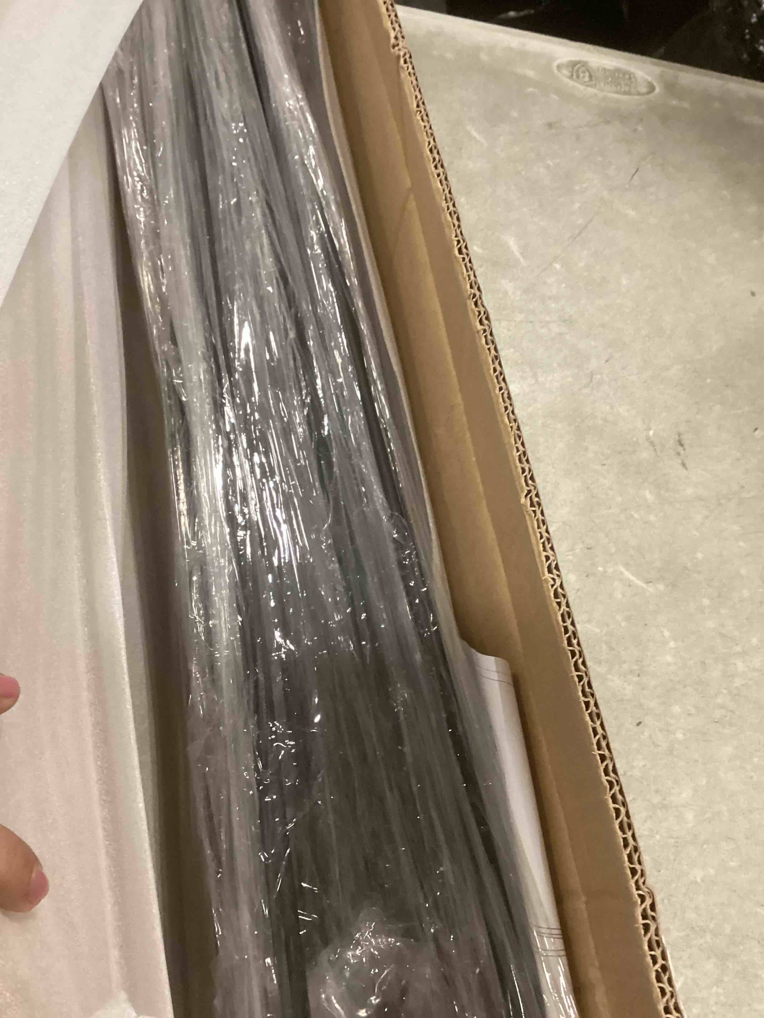 https://s3.amazonaws.com/lotting-images-prod/bidfta/BRN2312145_1738244374674.jpeg