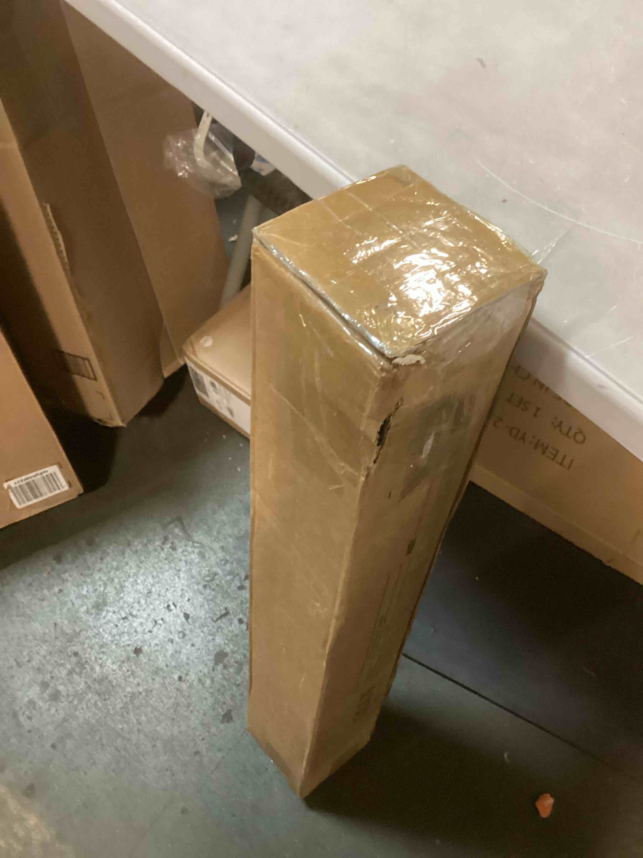 https://s3.amazonaws.com/lotting-images-prod/bidfta/BRN2312768_1738677148340.jpeg