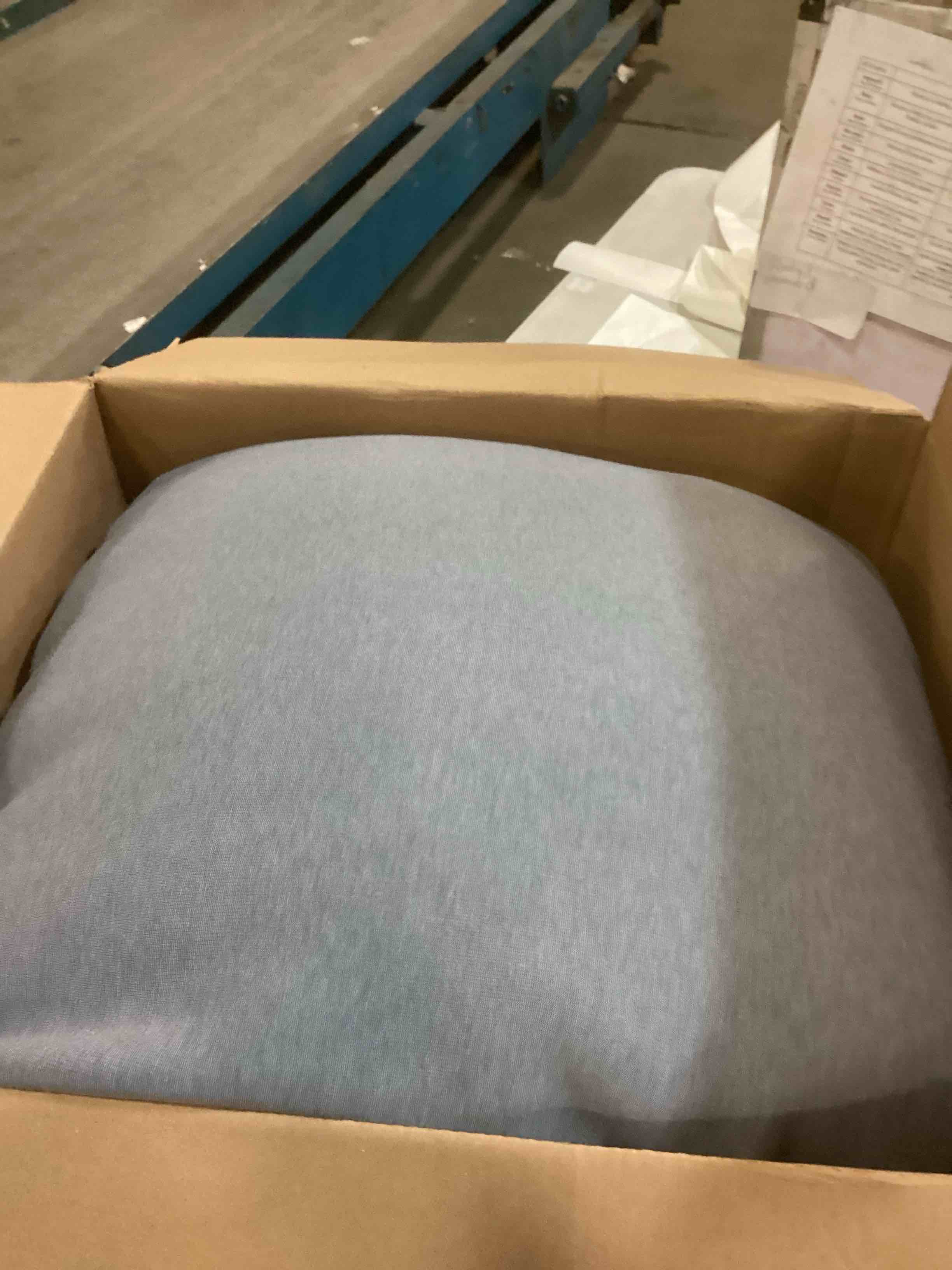 https://s3.amazonaws.com/lotting-images-prod/bidfta/BRN2313095_1738772235266.jpeg