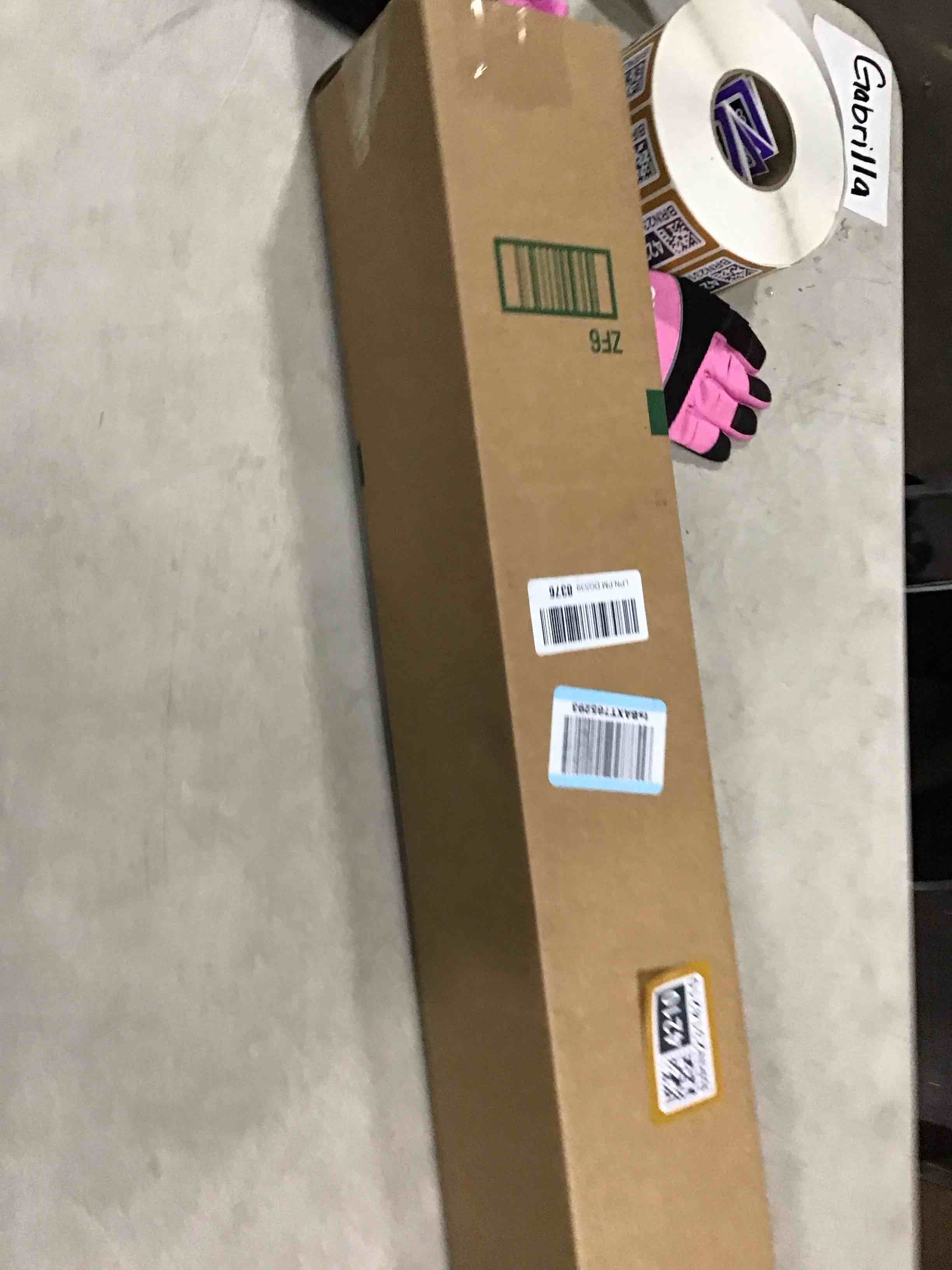 https://s3.amazonaws.com/lotting-images-prod/bidfta/BRN2314210_1738157118823.jpeg