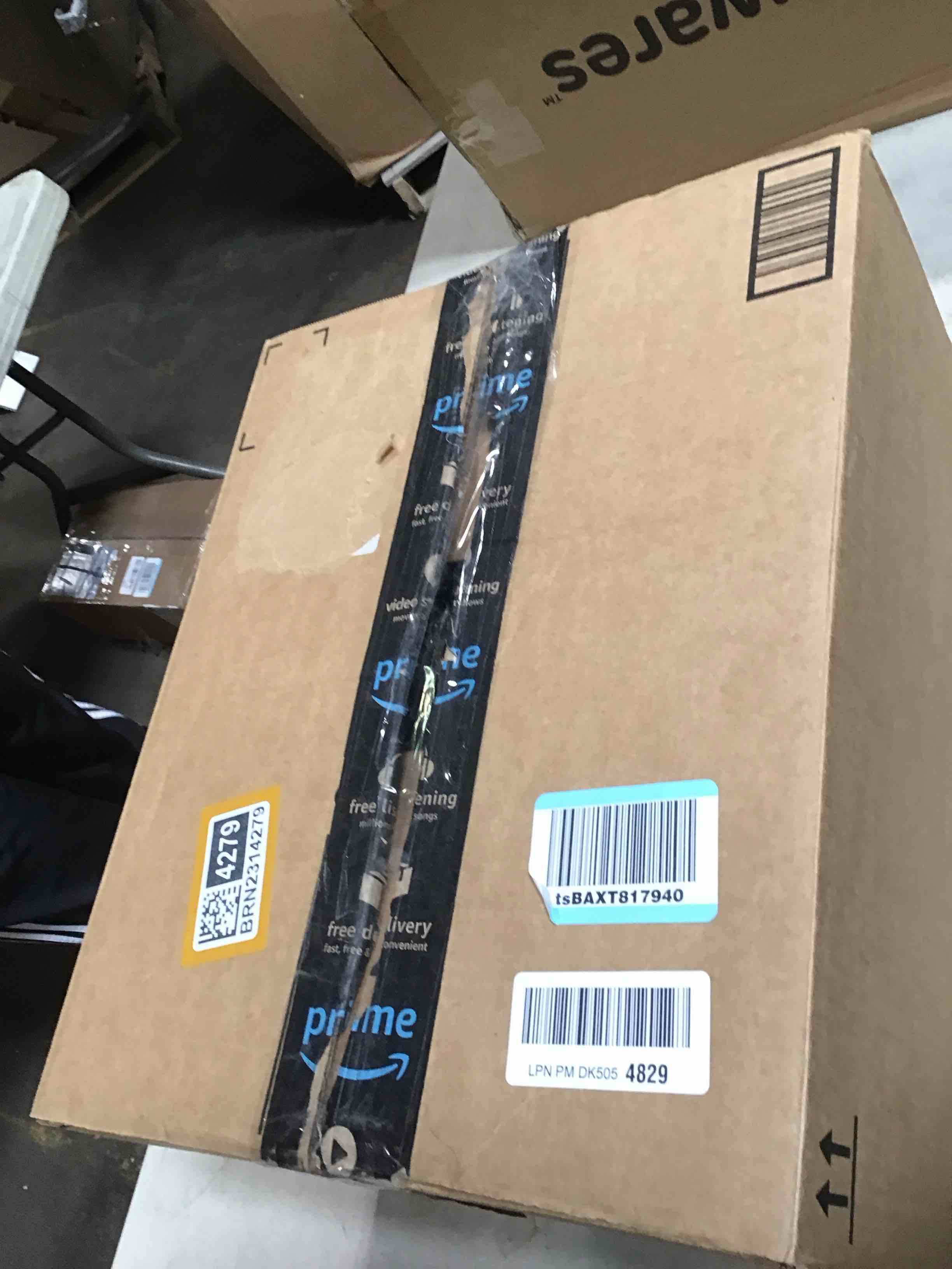 https://s3.amazonaws.com/lotting-images-prod/bidfta/BRN2314279_1738171060123.jpeg