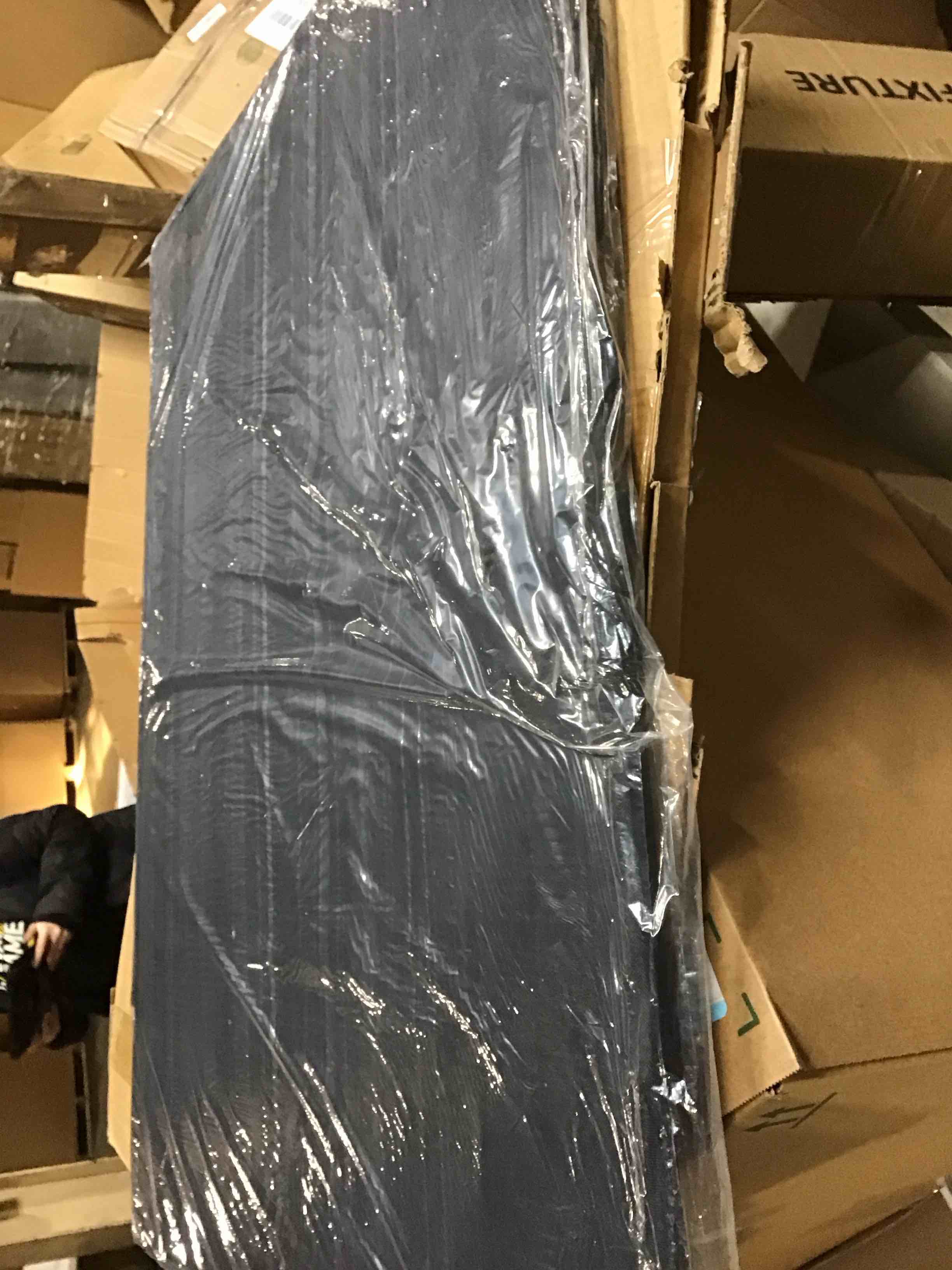 https://s3.amazonaws.com/lotting-images-prod/bidfta/BRN2314331_1738179231164.jpeg