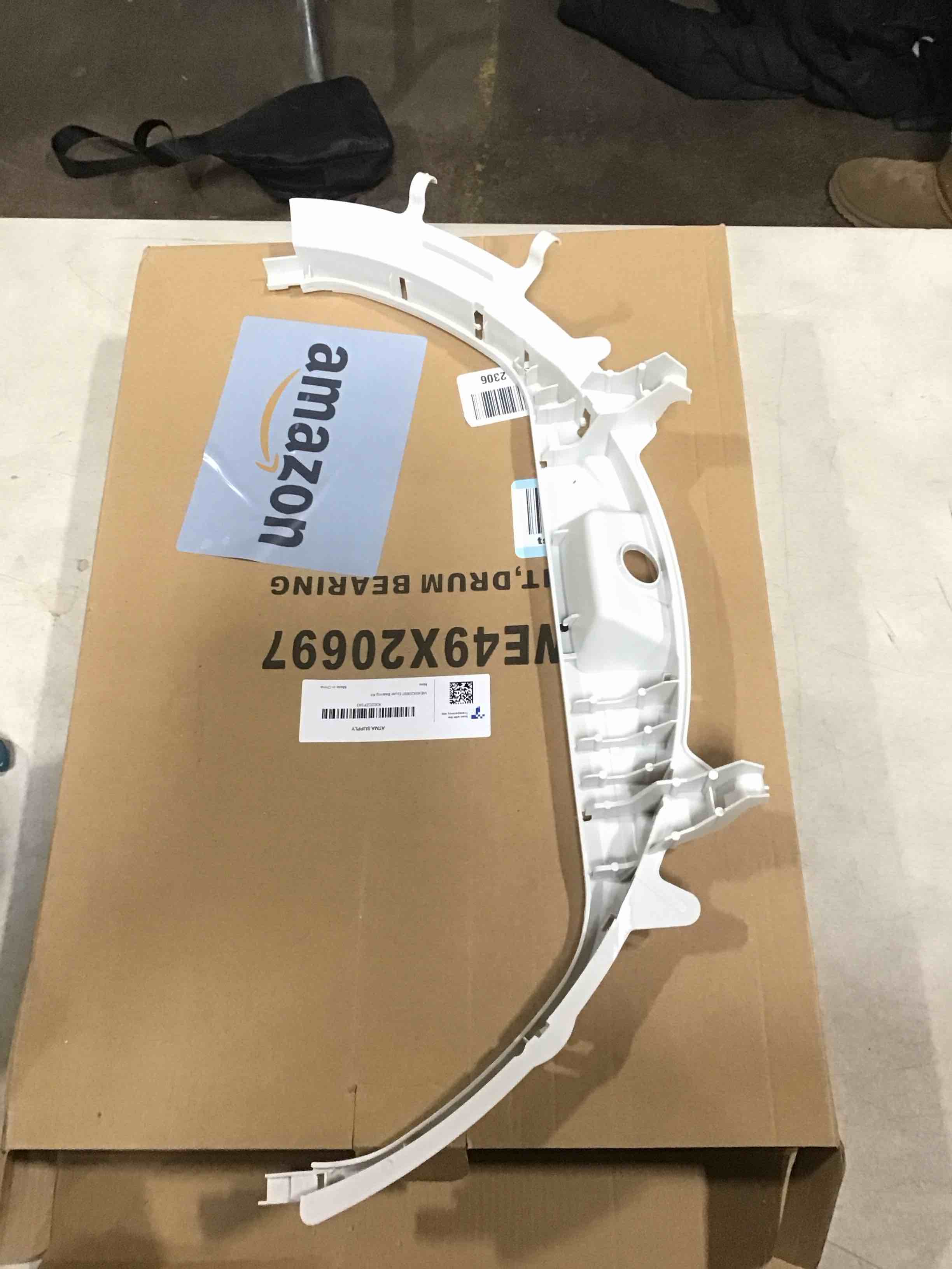 https://s3.amazonaws.com/lotting-images-prod/bidfta/BRN2314482_1738258825146.jpeg