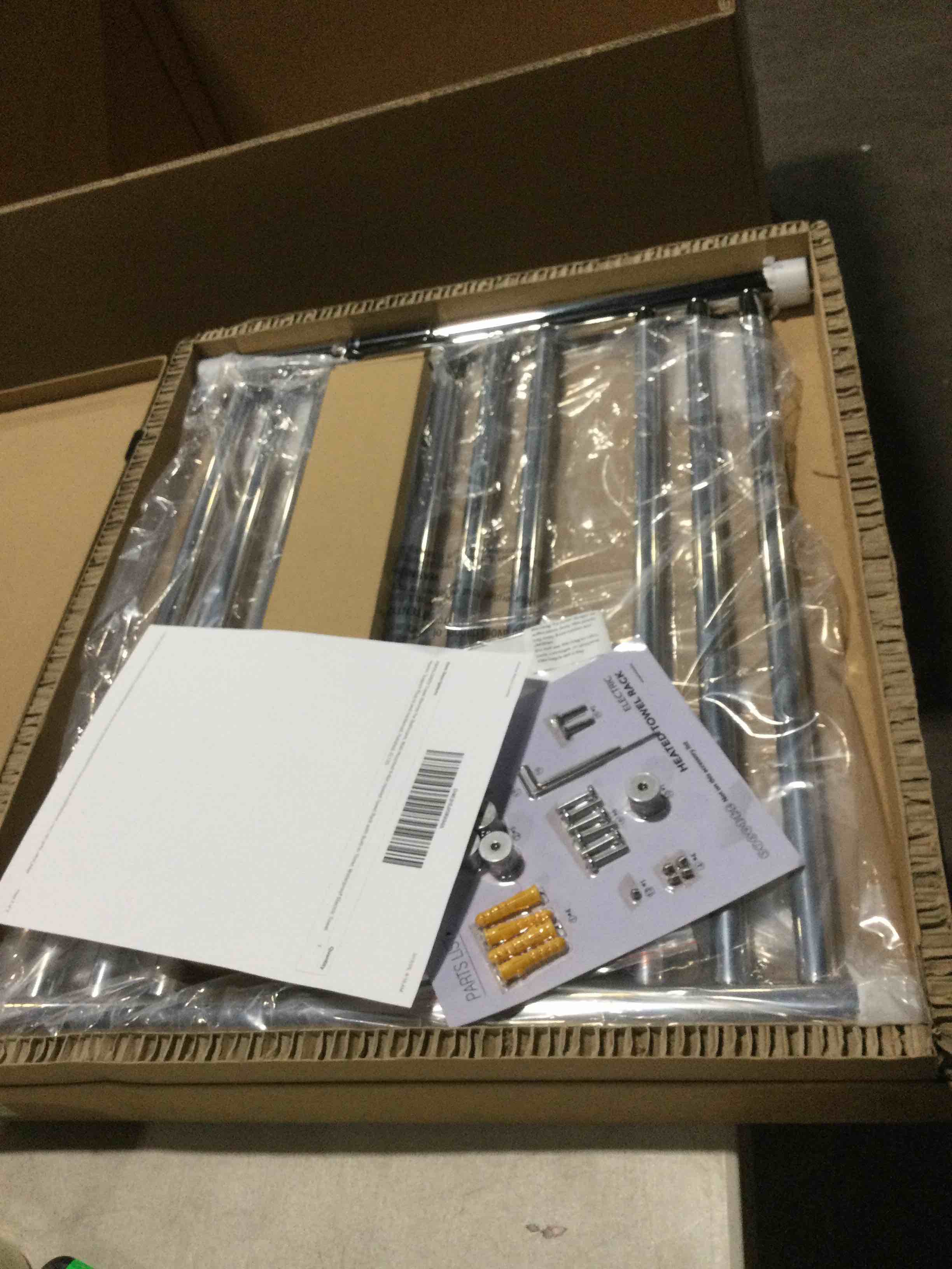 https://s3.amazonaws.com/lotting-images-prod/bidfta/BRN2315674_1741780109339.jpeg