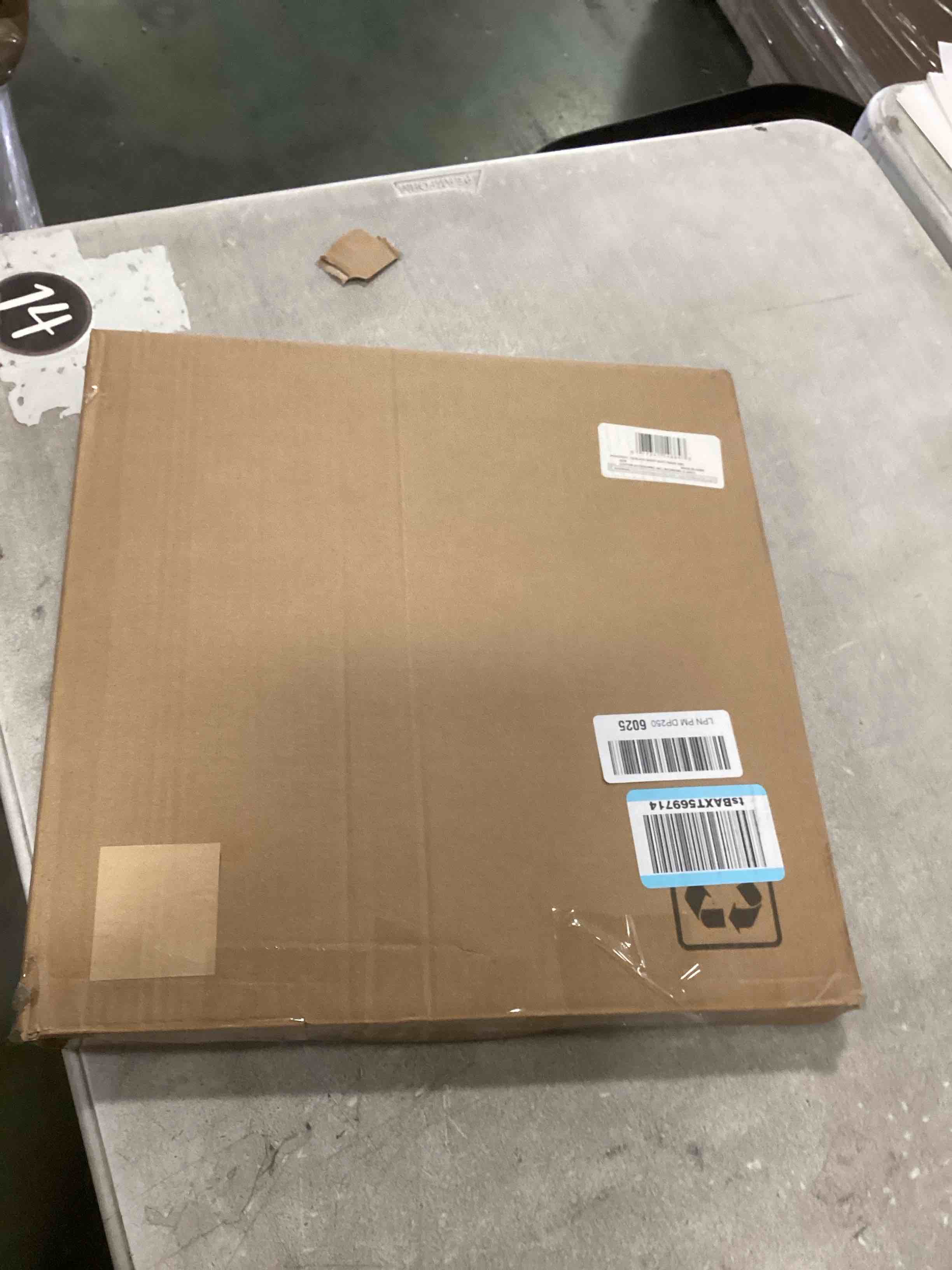 https://s3.amazonaws.com/lotting-images-prod/bidfta/BRN2319392_1739899461284.jpeg