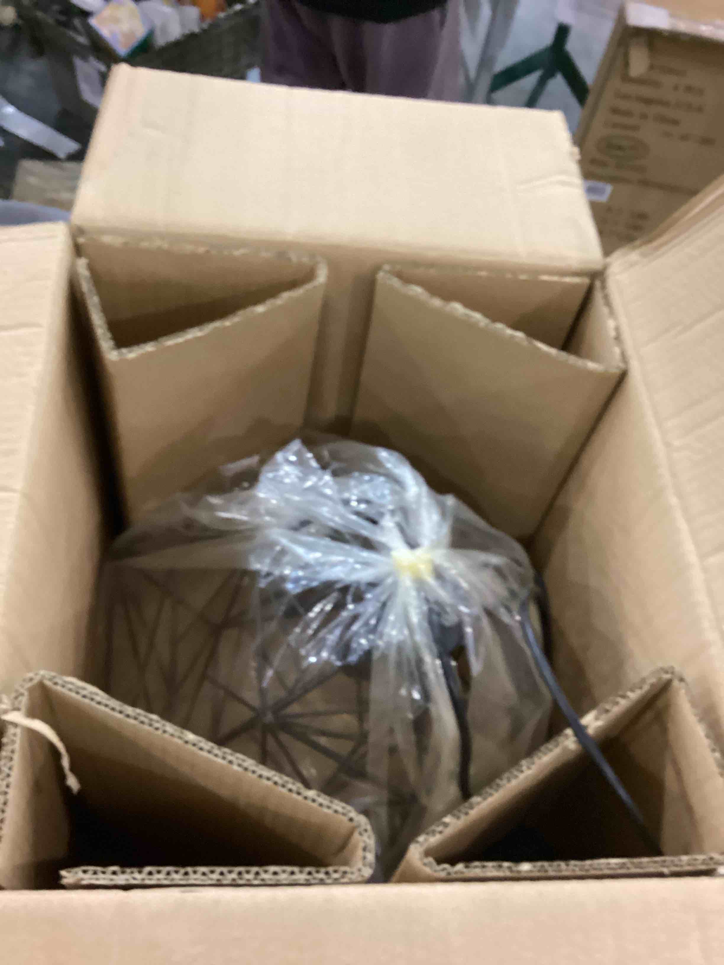 https://s3.amazonaws.com/lotting-images-prod/bidfta/BRN2320612_1760363439340.jpeg