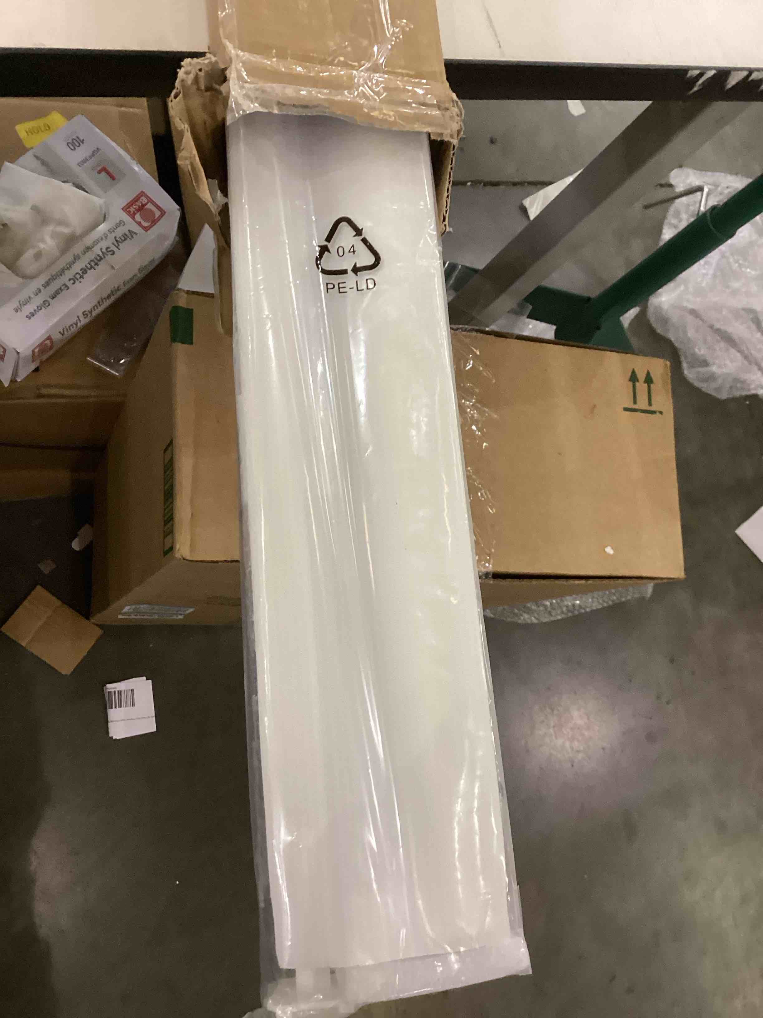 https://s3.amazonaws.com/lotting-images-prod/bidfta/BRN2321580_1760456829584.jpeg