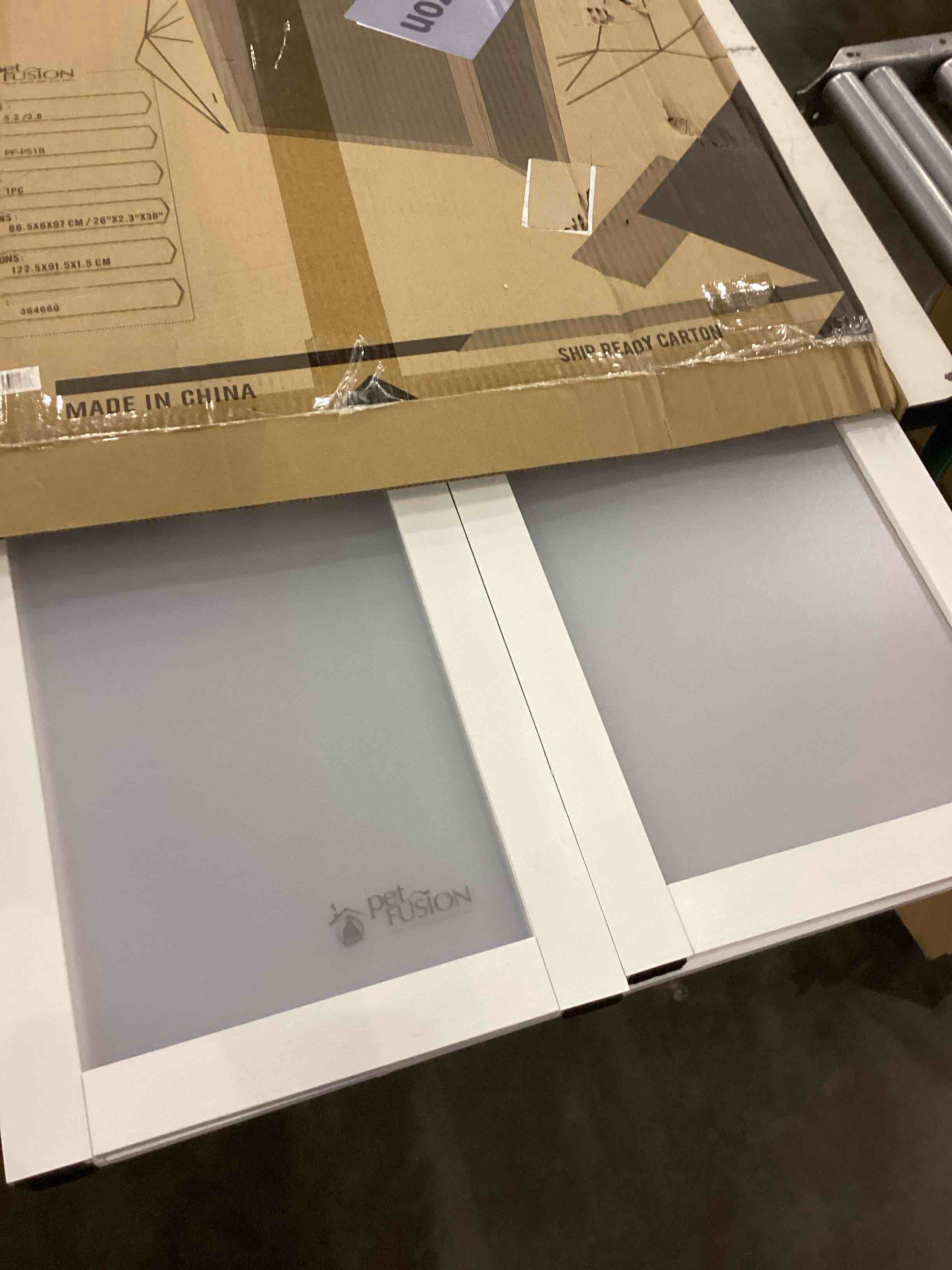 https://s3.amazonaws.com/lotting-images-prod/bidfta/BRN2322770_1761045197846.jpeg