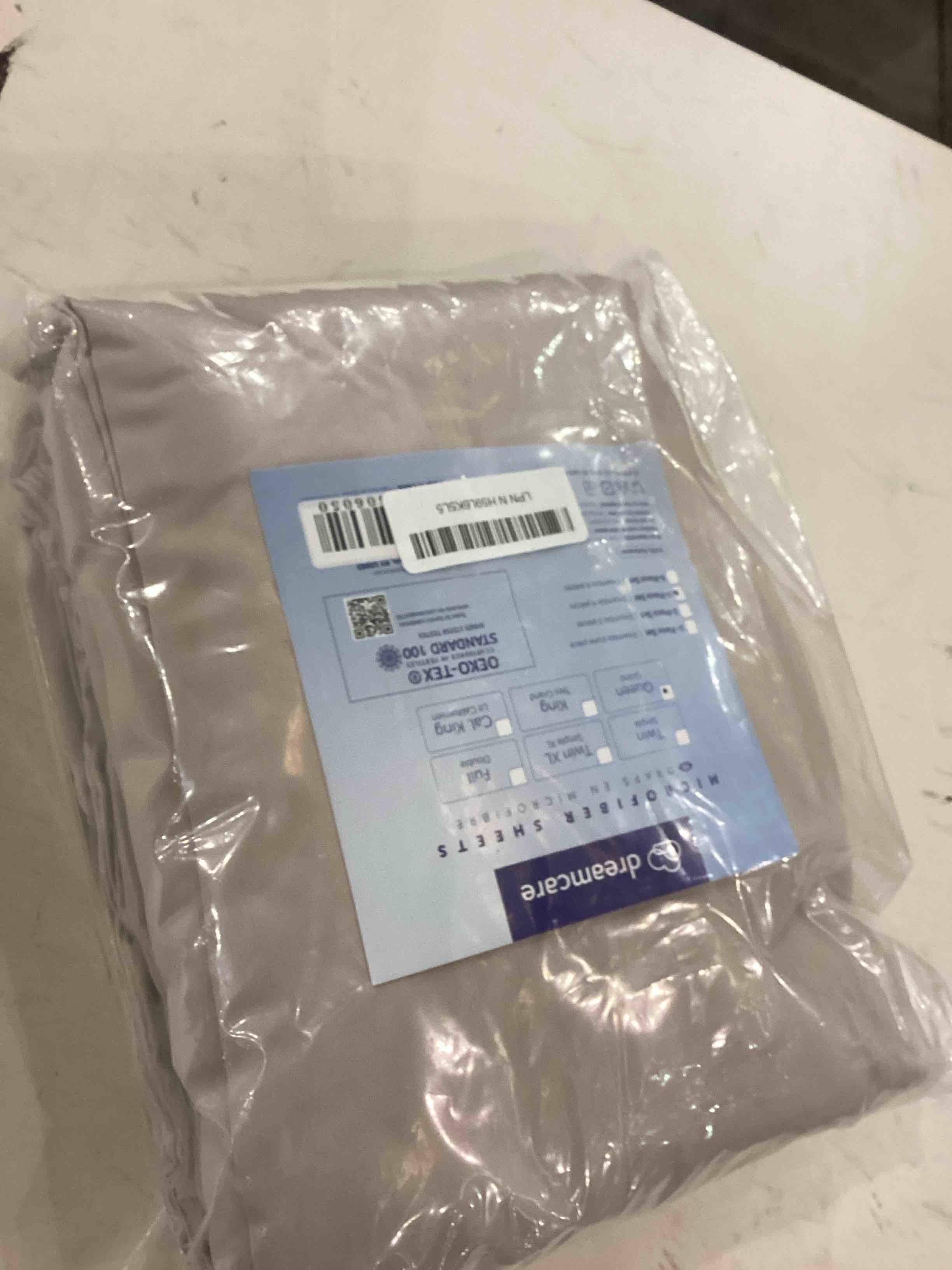 DREAMCARE Queen Sheet Set – 4 pcs Cooling Sheets – up to 21” Extra Deep Pocket Queen Sheets – Hotel Luxury Sheets & Pillowcases – Superior Softness 100% Fine Microfiber with Side Pocket – Black Queen – Extra Deep 01 - Black