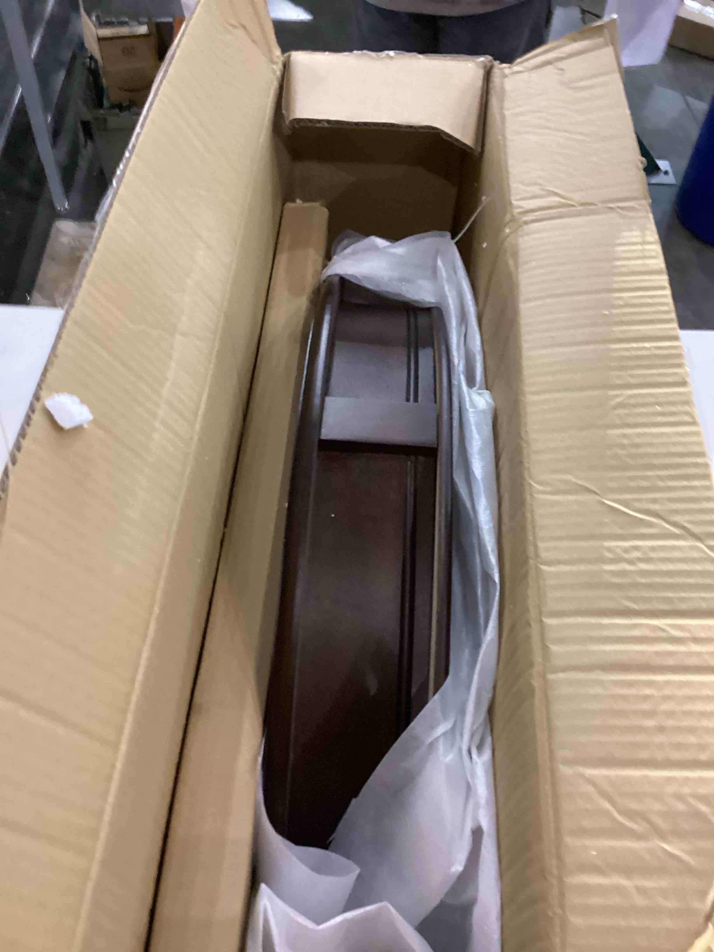 https://s3.amazonaws.com/lotting-images-prod/bidfta/BRN2340514_1760963012156.jpeg