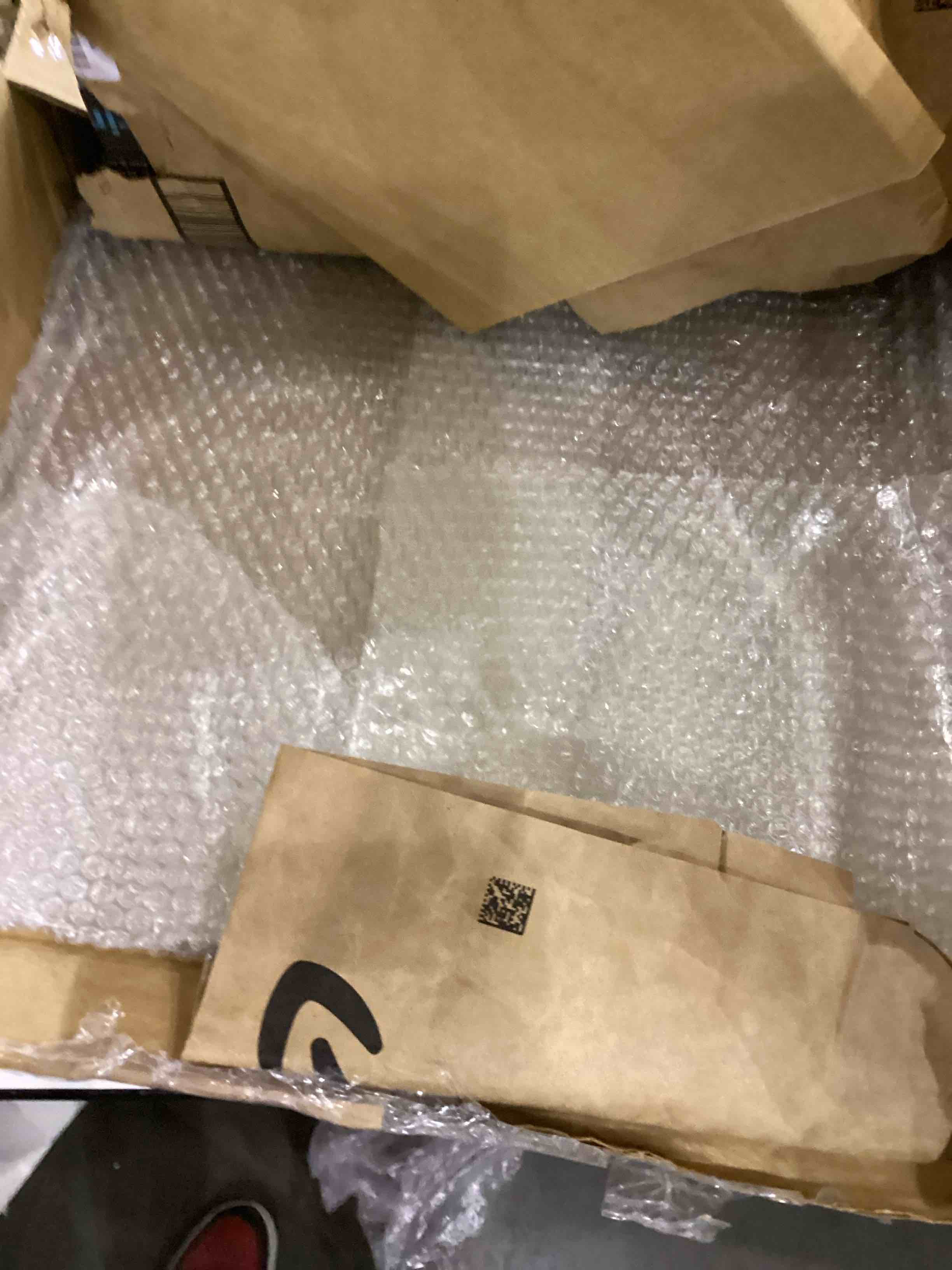https://s3.amazonaws.com/lotting-images-prod/bidfta/BRN2340551_1760966556817.jpeg