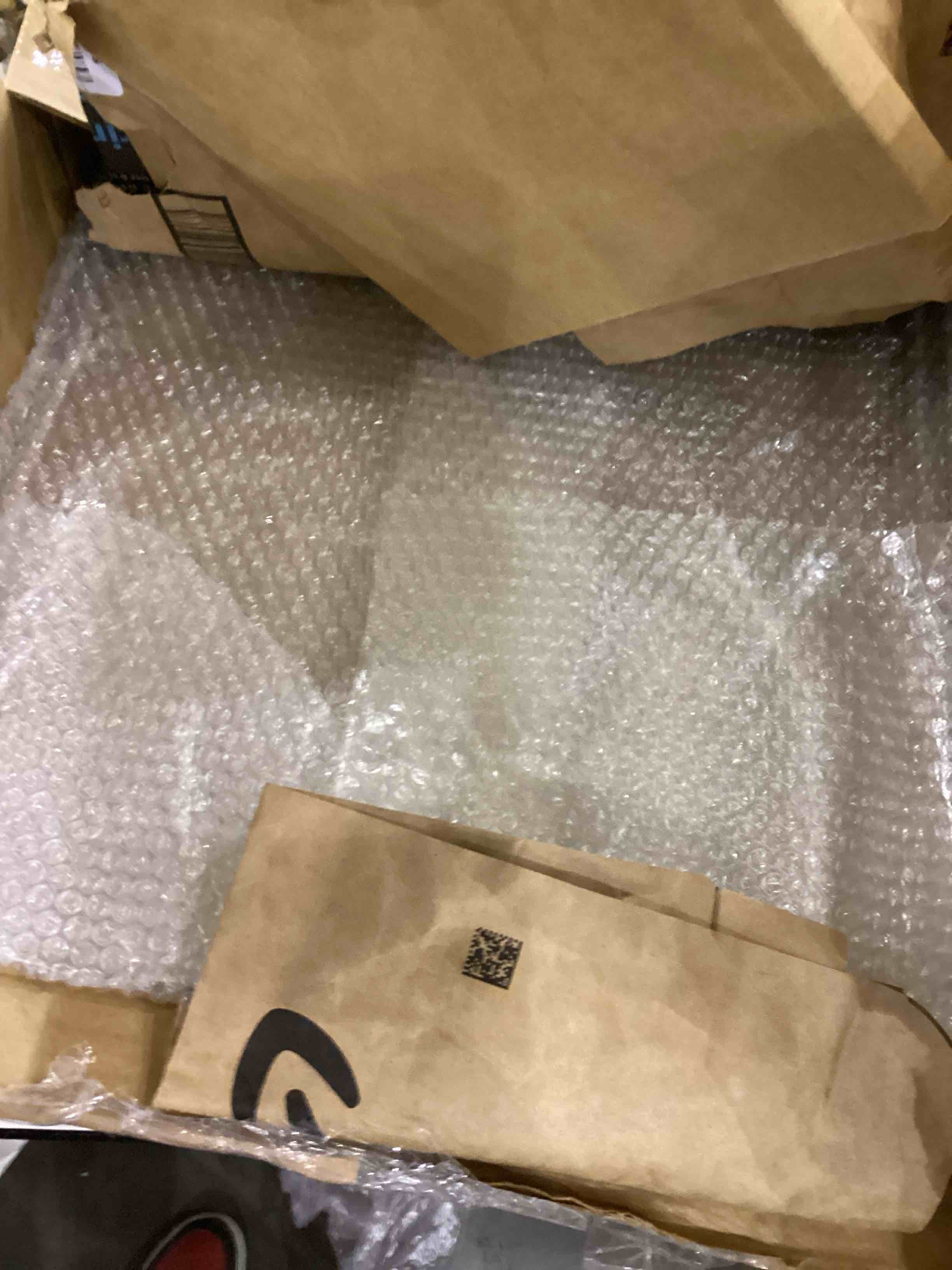 https://s3.amazonaws.com/lotting-images-prod/bidfta/BRN2340551_1760966557736.jpeg