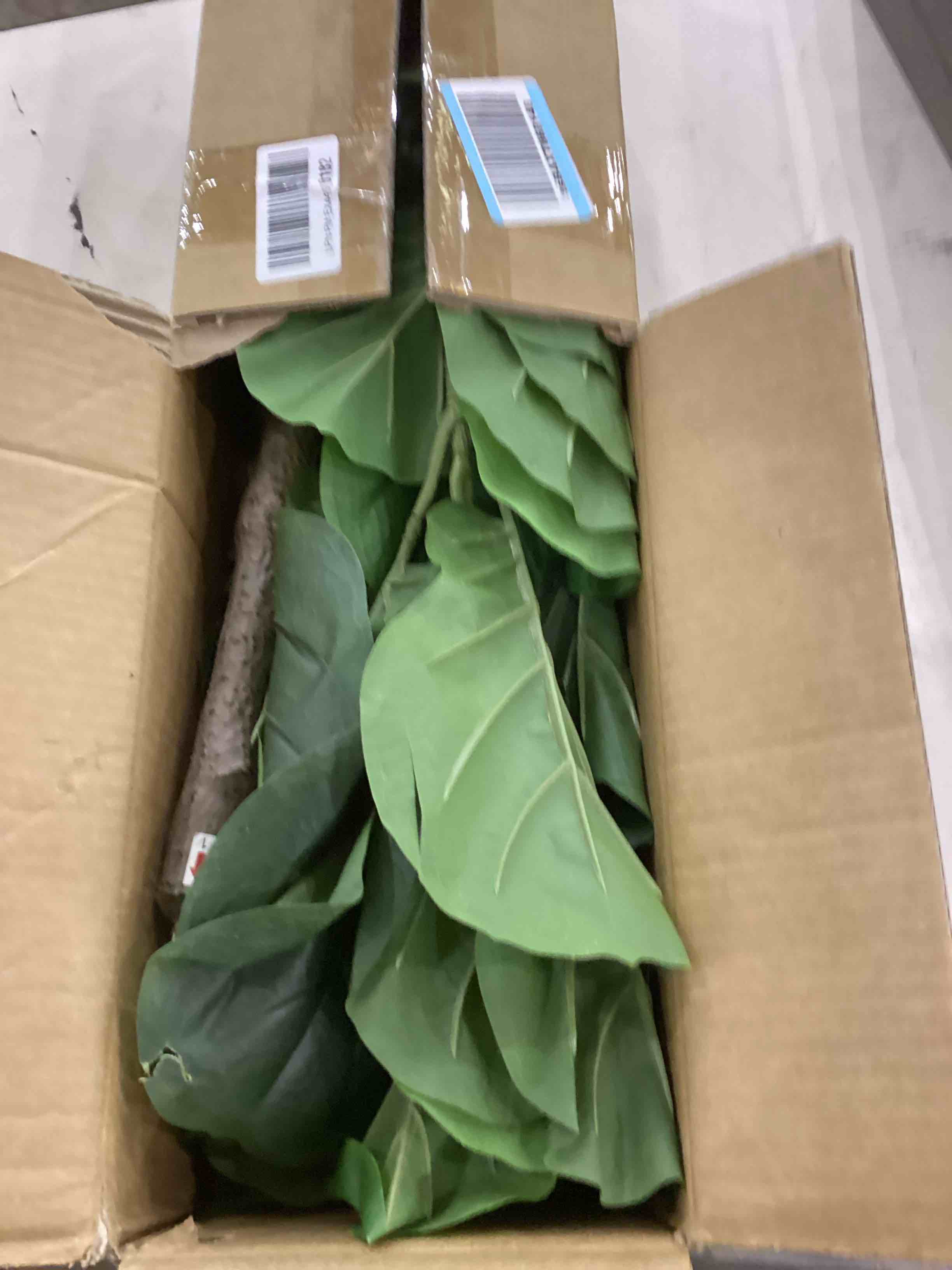 https://s3.amazonaws.com/lotting-images-prod/bidfta/BRN2340771_1760971067109.jpeg