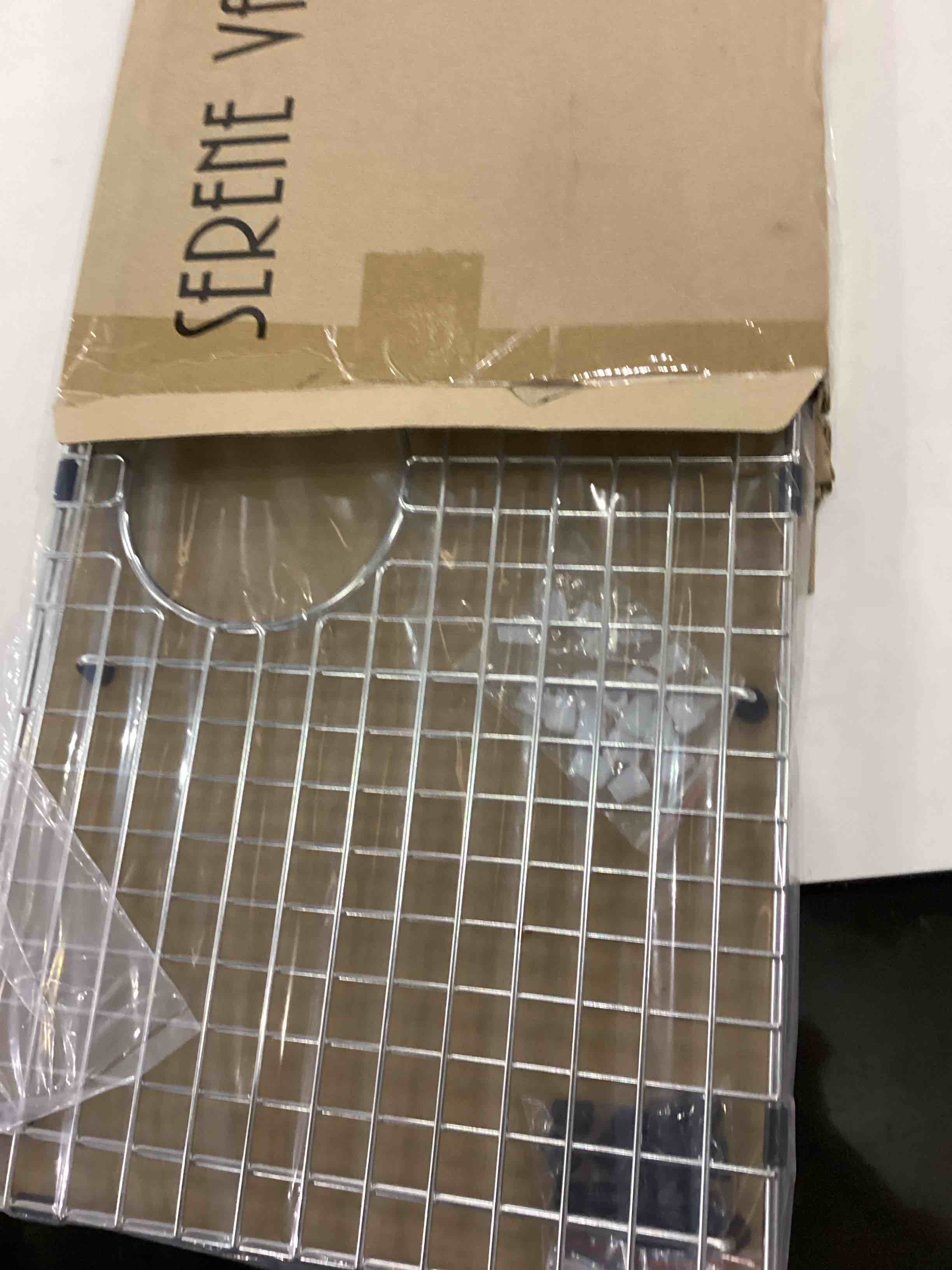https://s3.amazonaws.com/lotting-images-prod/bidfta/BRN2347876_1758112567711.jpeg