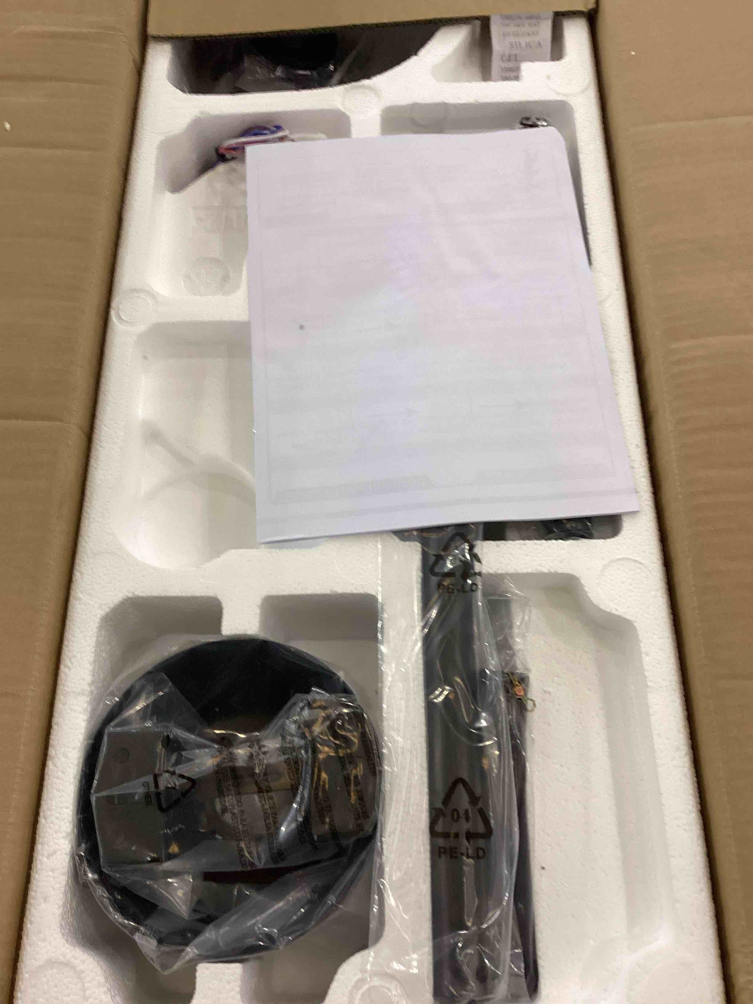https://s3.amazonaws.com/lotting-images-prod/bidfta/BRN2348044_1758119390006.jpeg