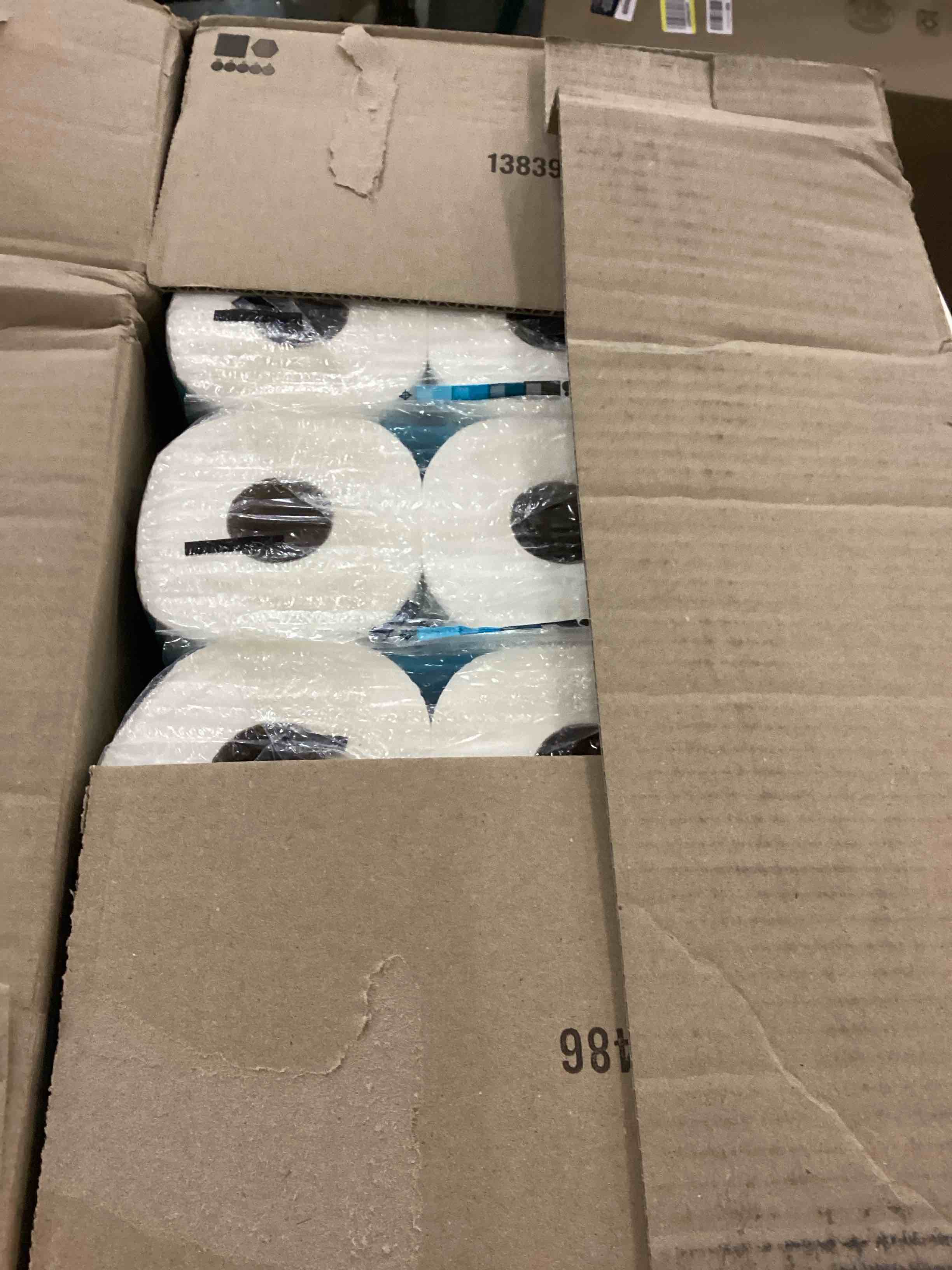 https://s3.amazonaws.com/lotting-images-prod/bidfta/BRN2361207_1758813032111.jpeg