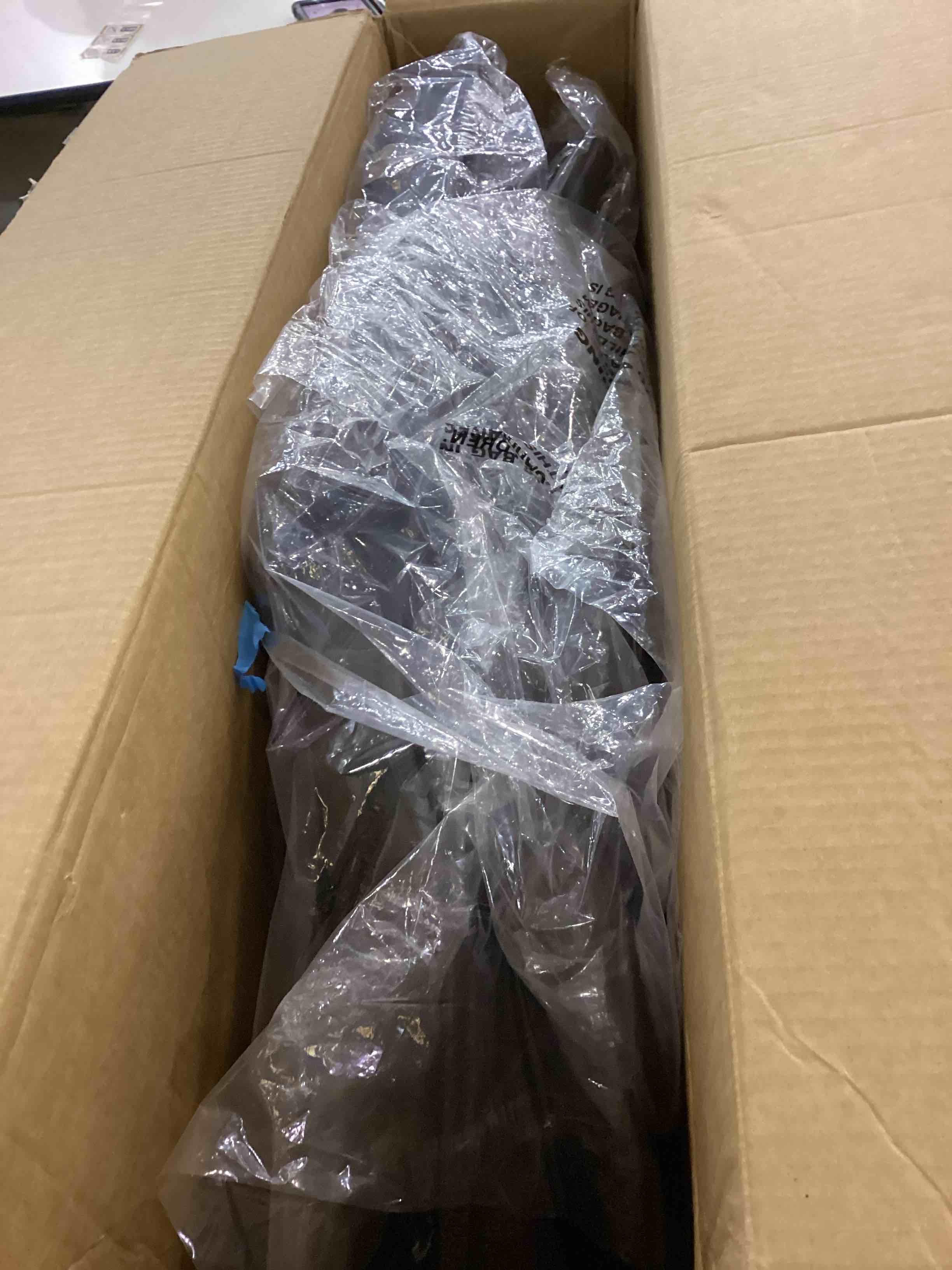 https://s3.amazonaws.com/lotting-images-prod/bidfta/BRN2361223_1758813929897.jpeg