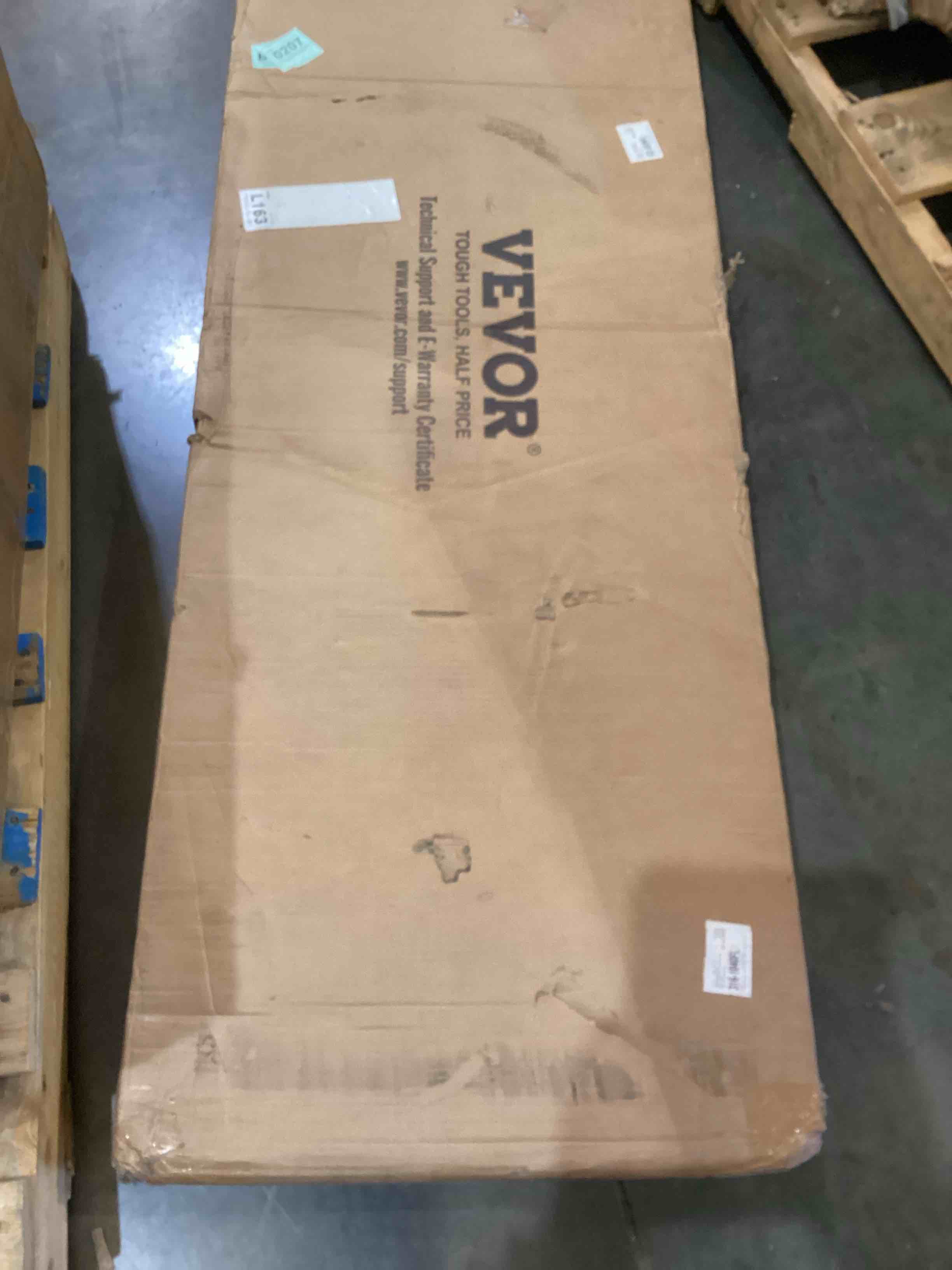 https://s3.amazonaws.com/lotting-images-prod/bidfta/BRN2361700_1759243575048.jpeg