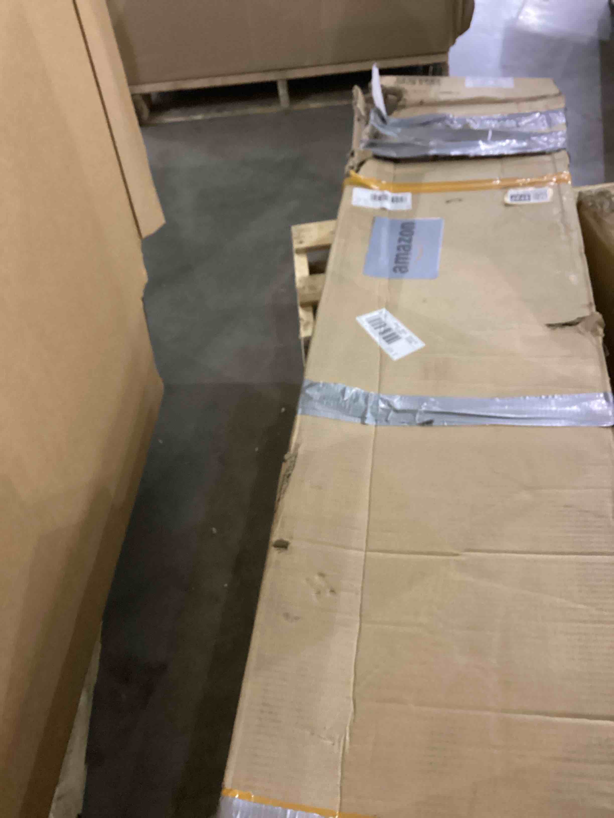 https://s3.amazonaws.com/lotting-images-prod/bidfta/BRN2361727_1759322275501.jpeg