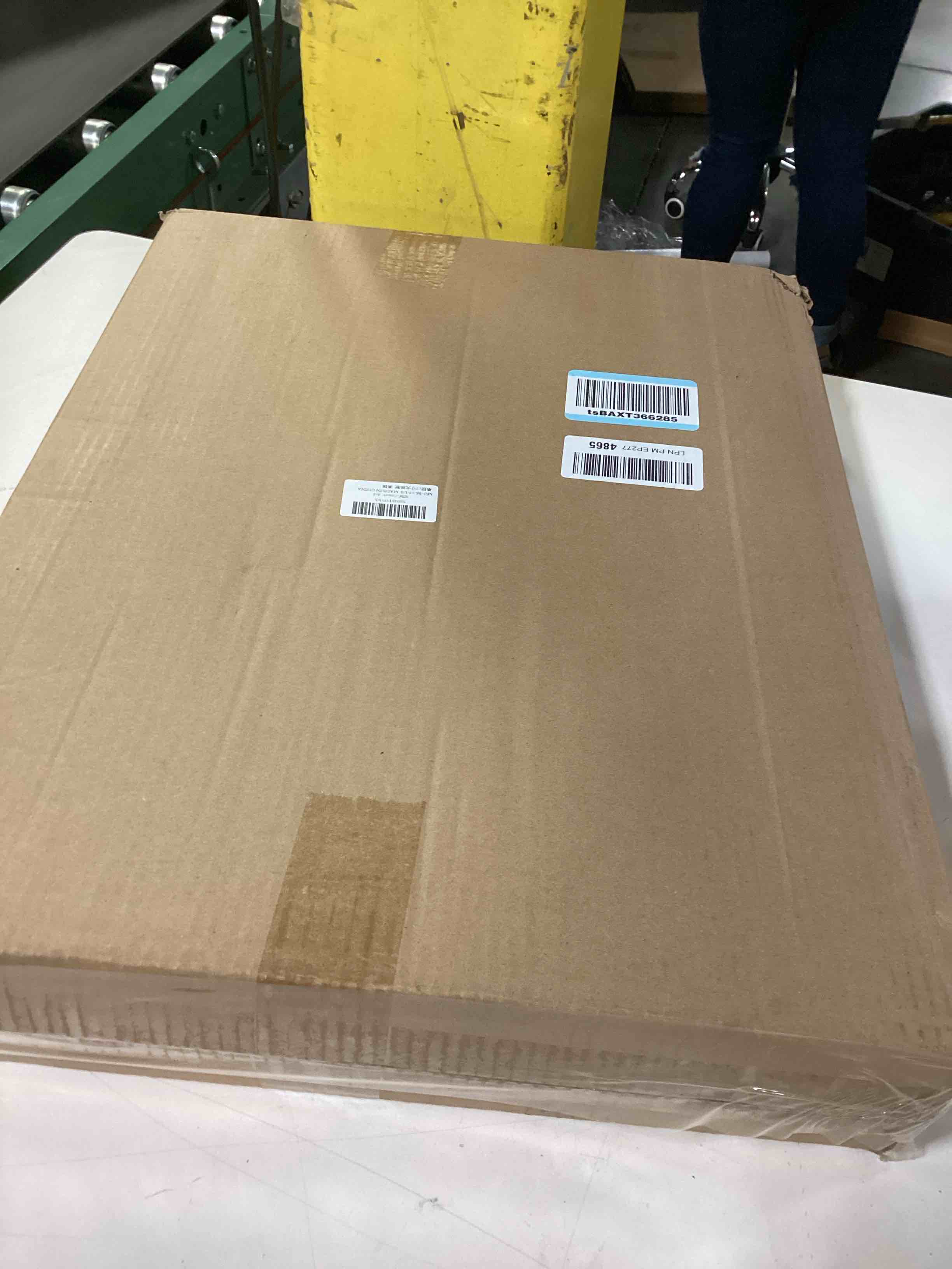 https://s3.amazonaws.com/lotting-images-prod/bidfta/BRN2381650_1760965833497.jpeg