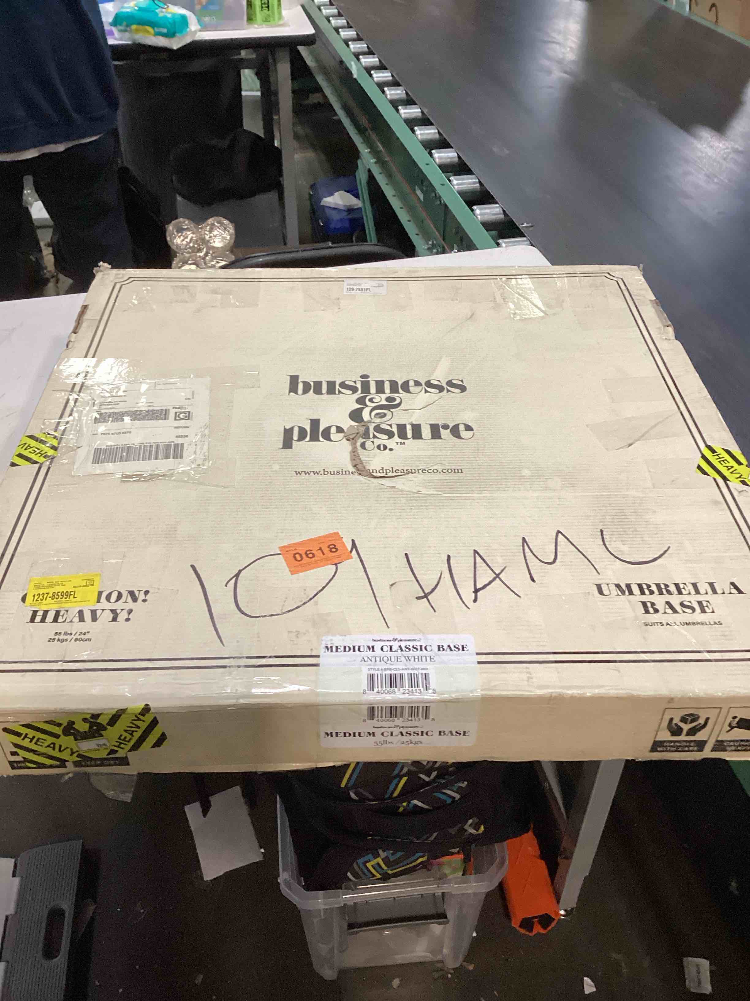 https://s3.amazonaws.com/lotting-images-prod/bidfta/BRN2386532_1760723004817.jpeg