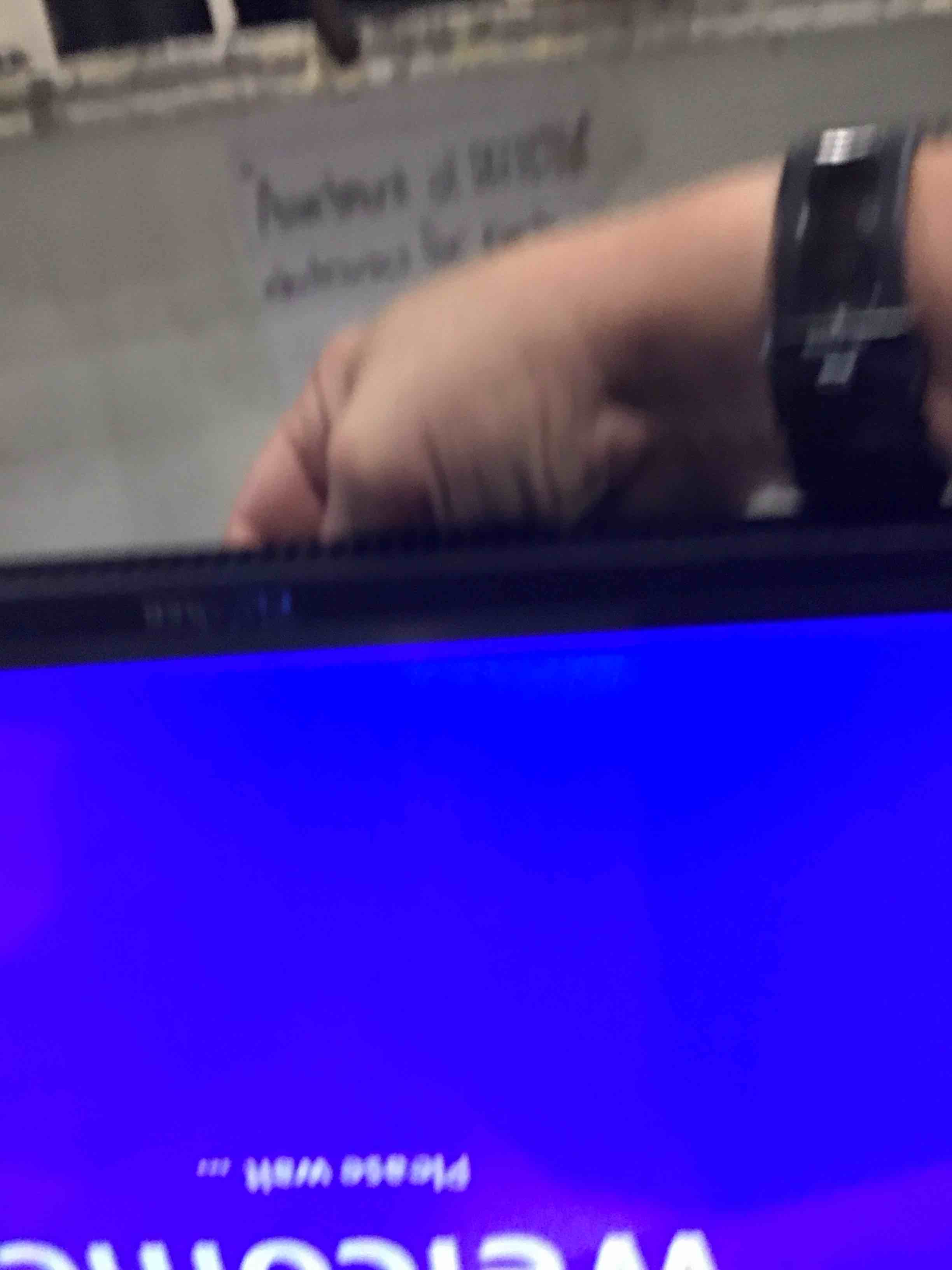 https://s3.amazonaws.com/lotting-images-prod/bidfta/BRN2413520_1759767896977.jpeg