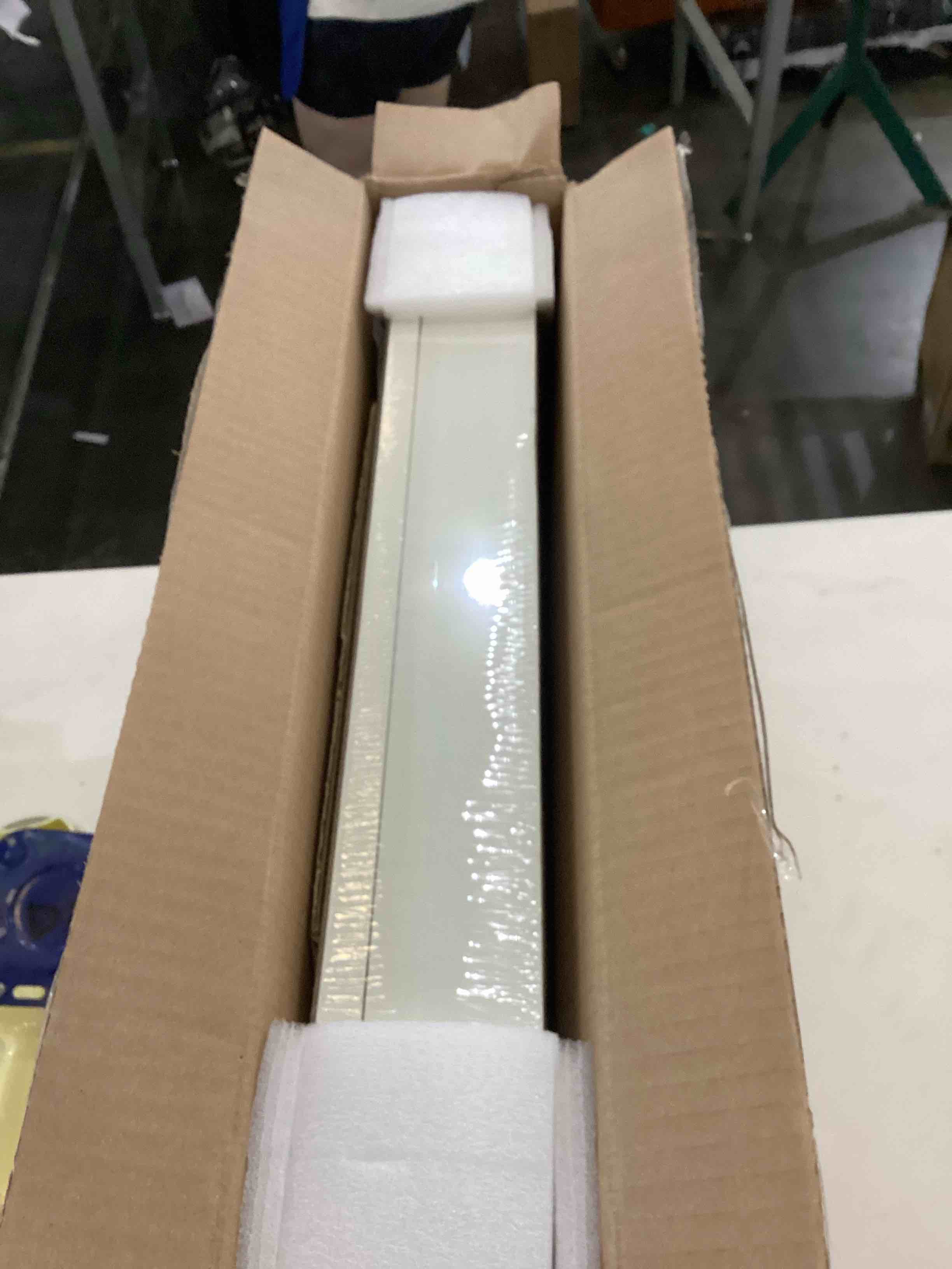 https://s3.amazonaws.com/lotting-images-prod/bidfta/BRN2464418_1759431915205.jpeg