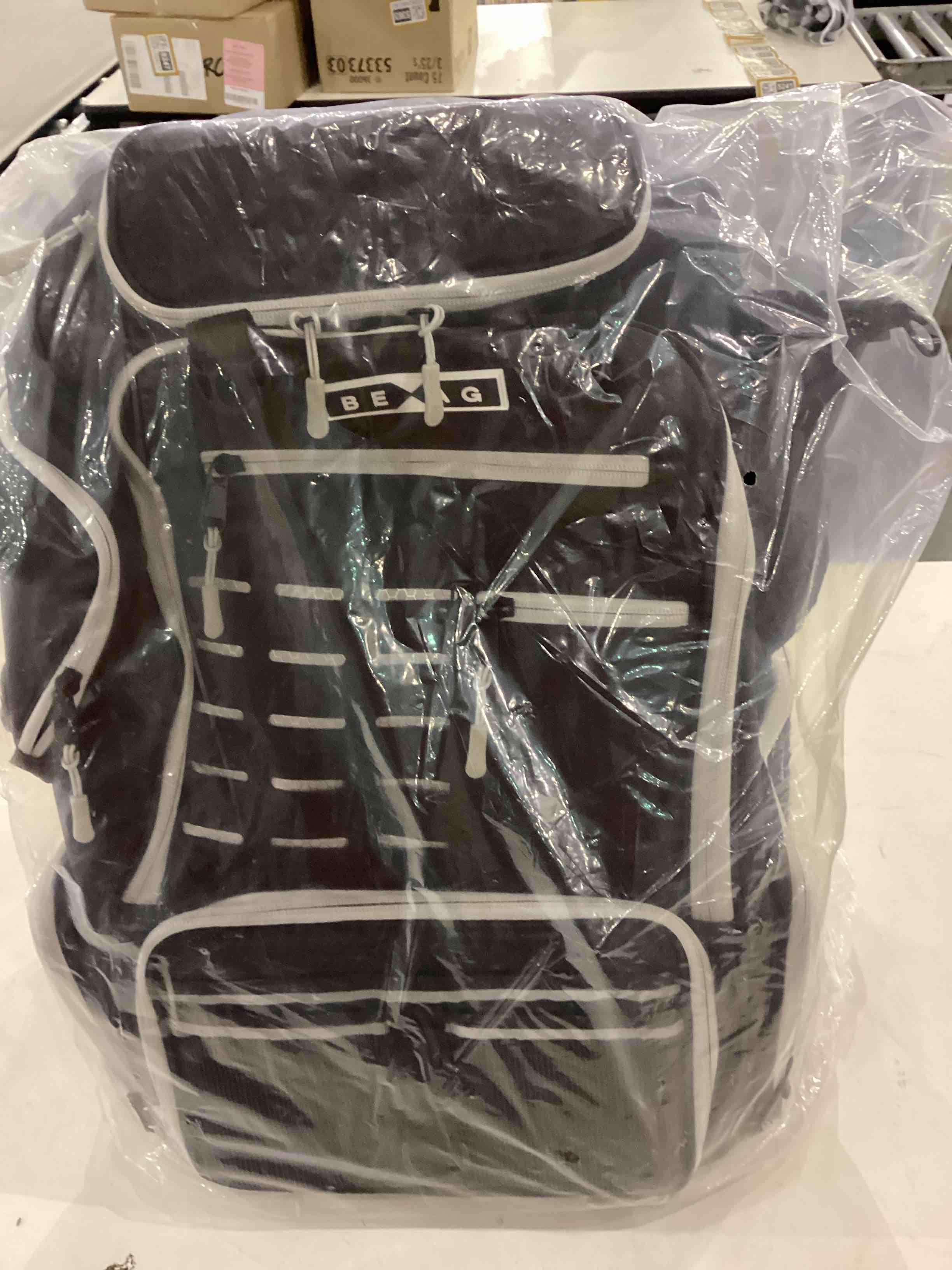 https://s3.amazonaws.com/lotting-images-prod/bidfta/BRN2468455_1759749631706.jpeg