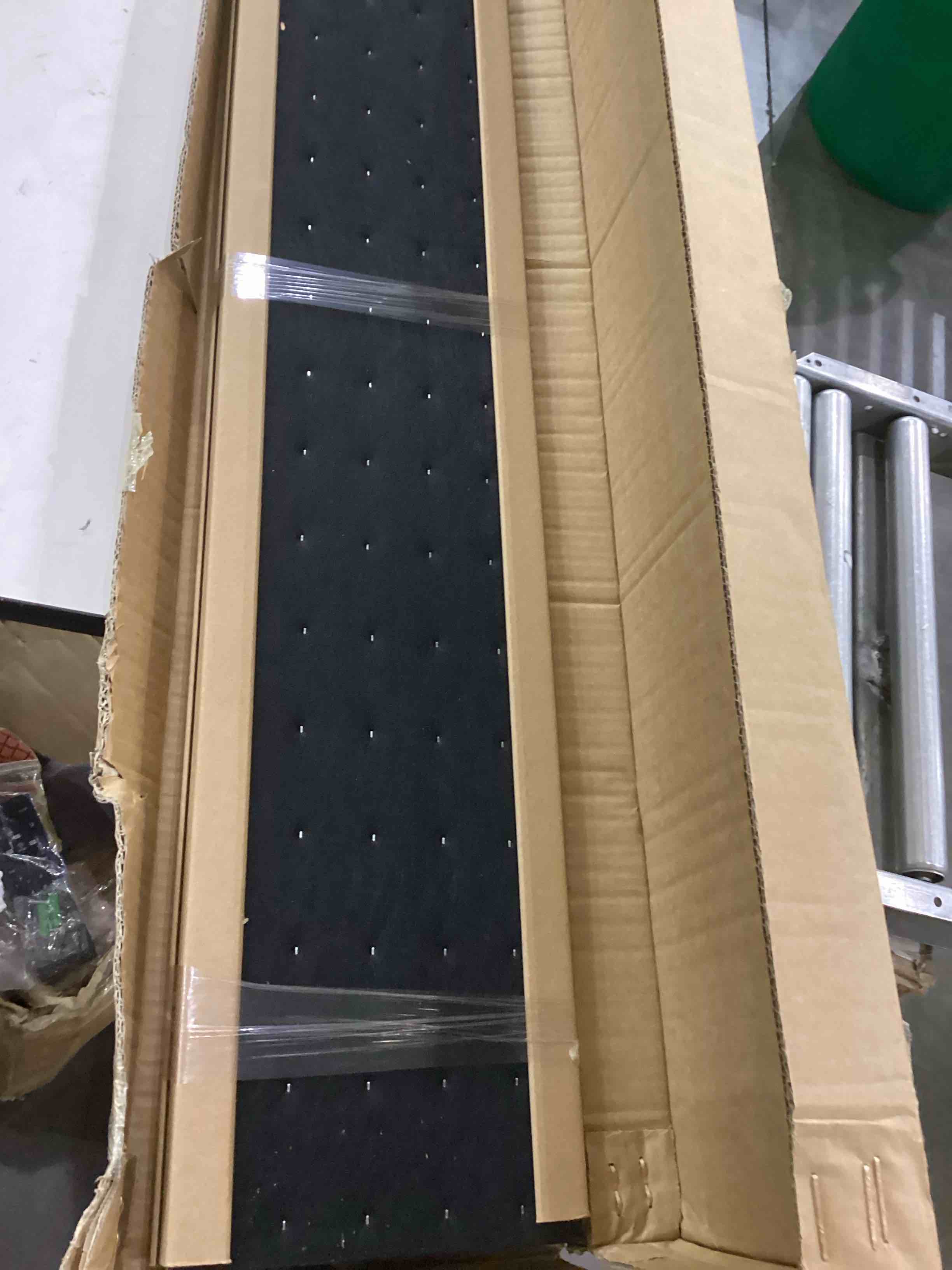 https://s3.amazonaws.com/lotting-images-prod/bidfta/BRN2468743_1759763404490.jpeg